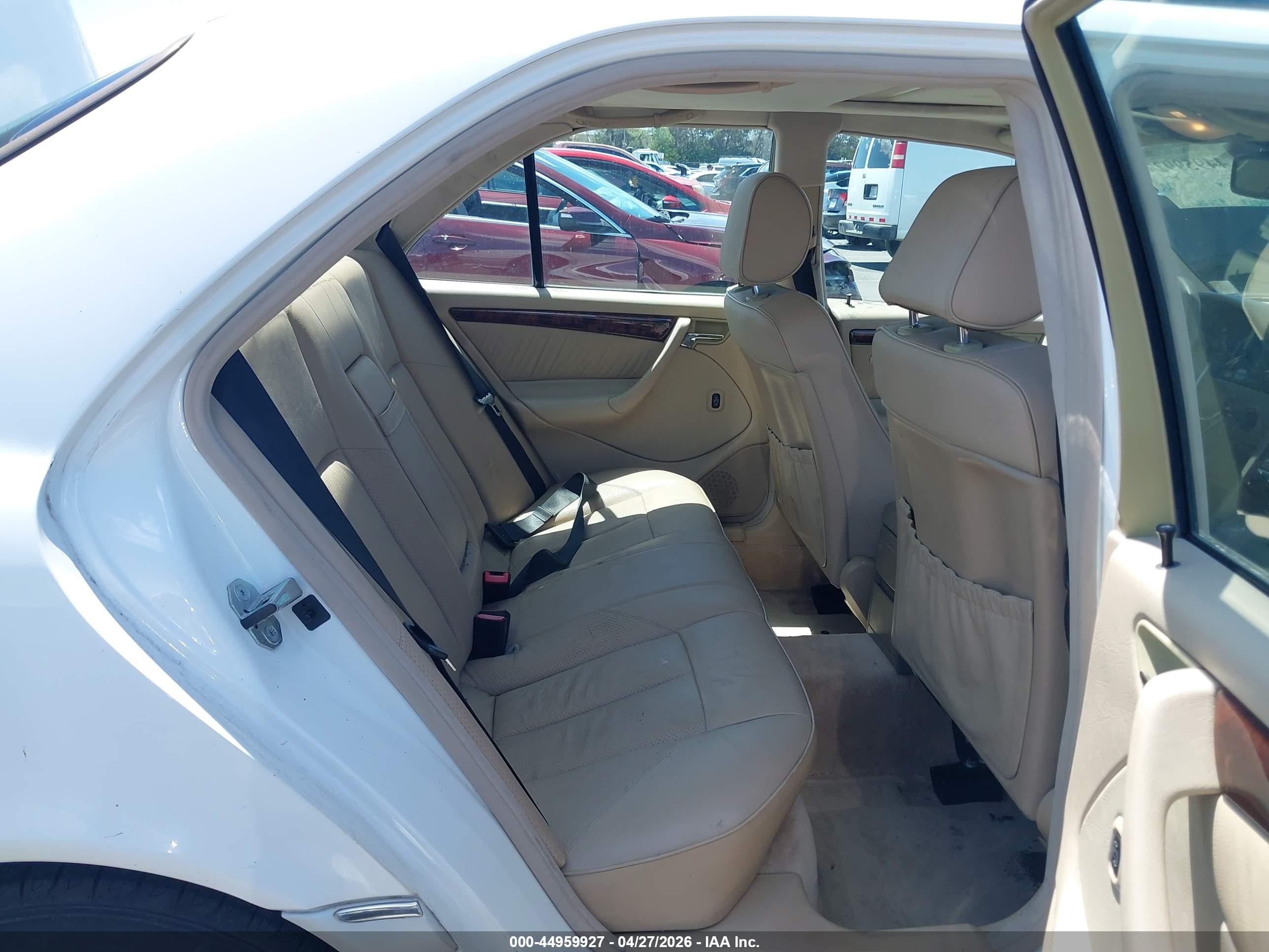 1998 Mercedes-benz C 280   White vin: WDBHA29G9WA645937
