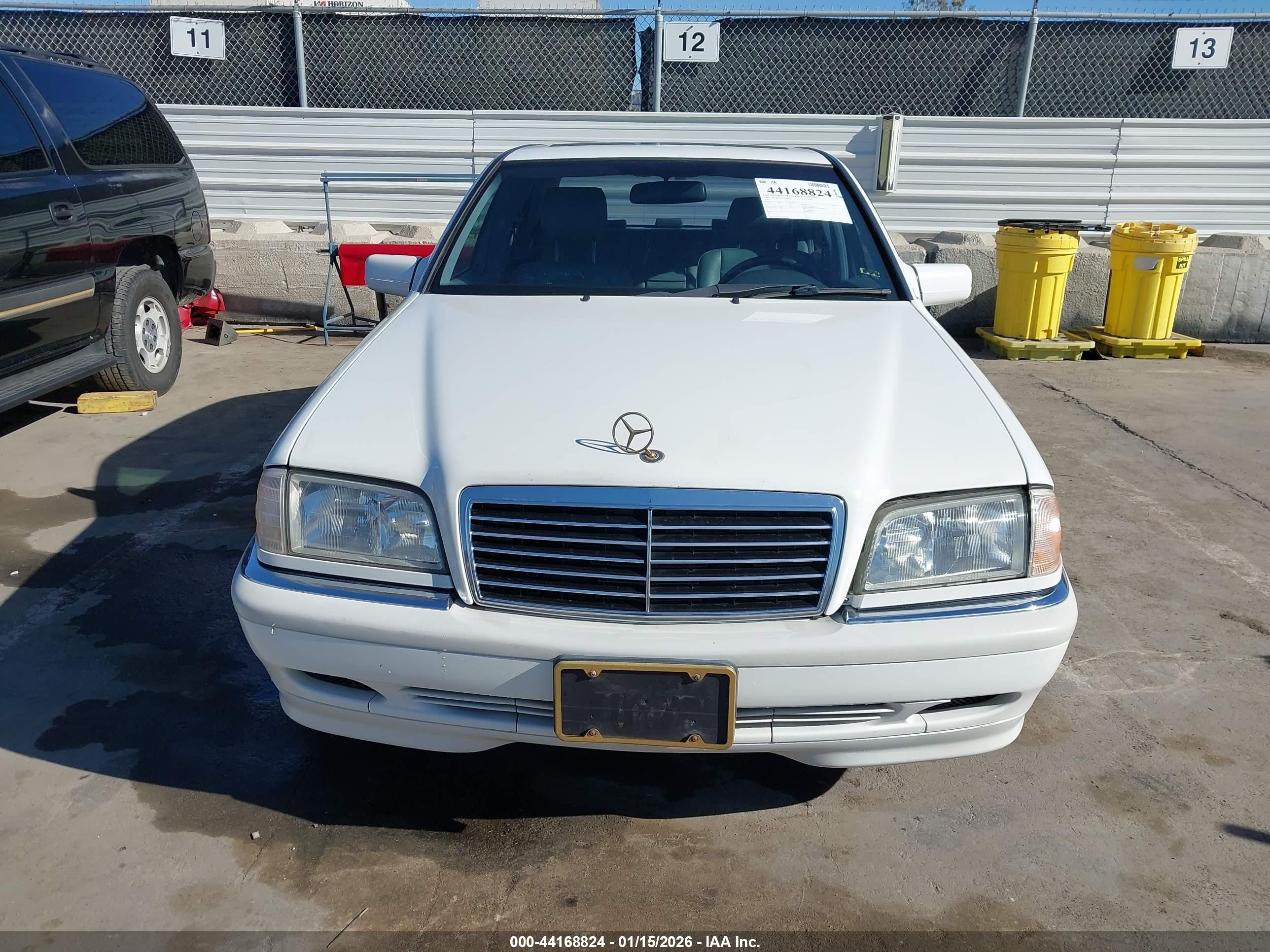 1998 Mercedes-benz C 280   White vin: WDBHA29G9WF714273