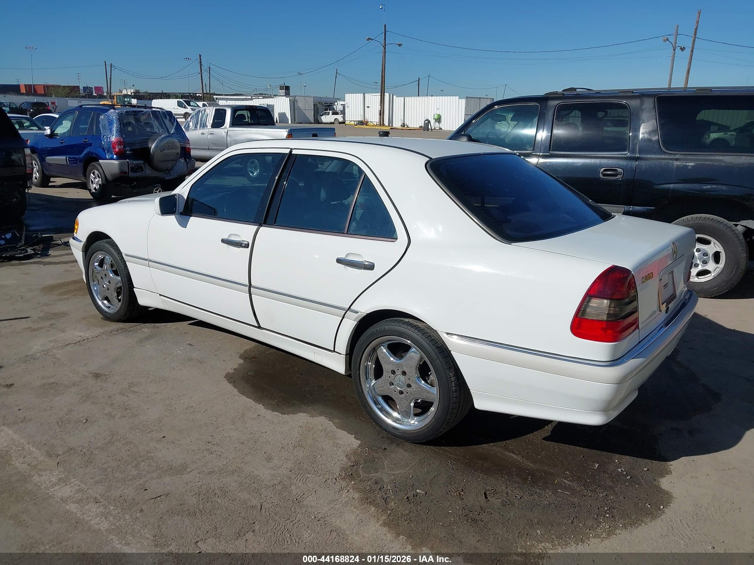 1998 Mercedes-benz C 280   White vin: WDBHA29G9WF714273