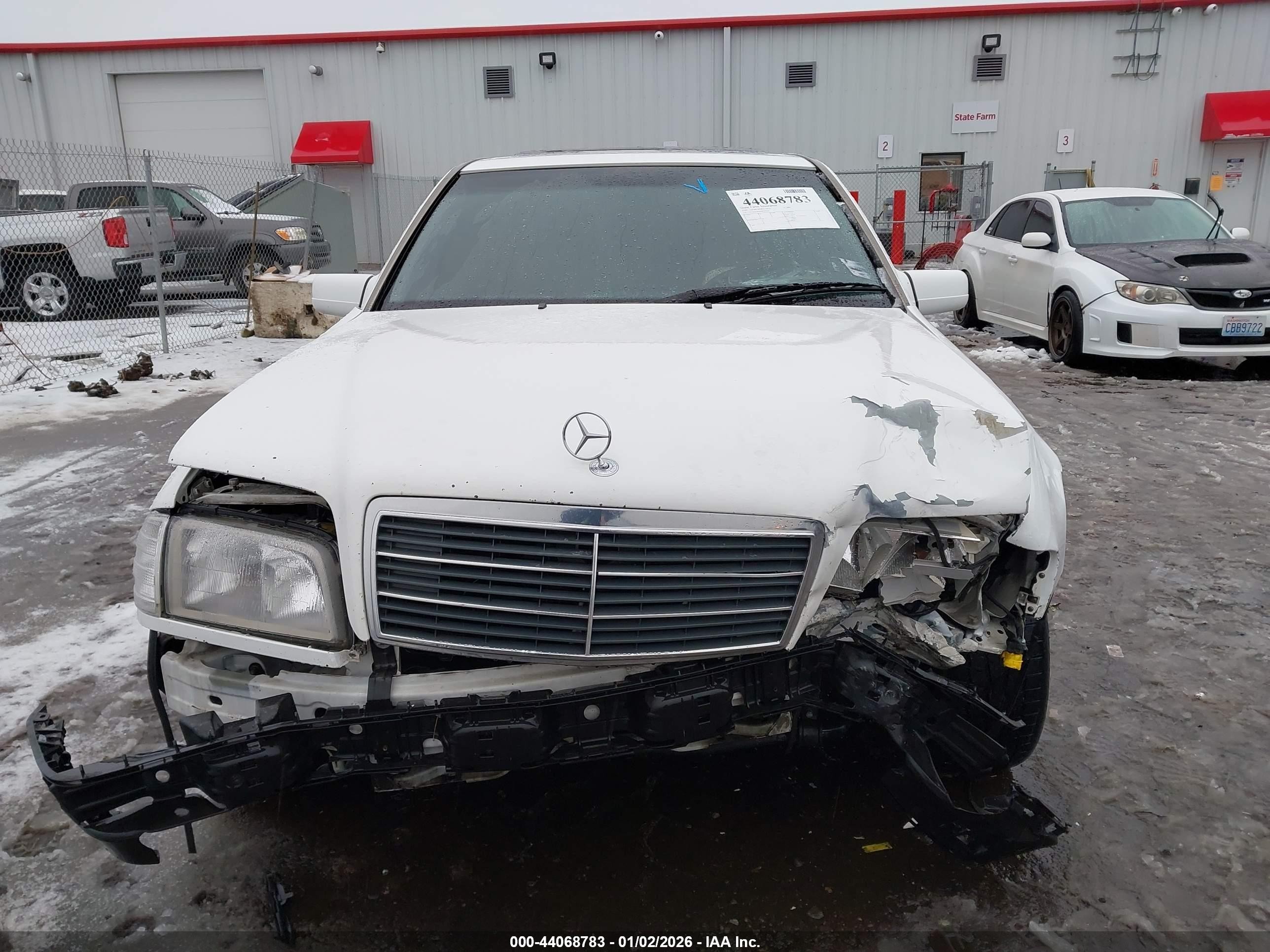 1998 Mercedes-benz C 280   White vin: WDBHA29GXWF753437