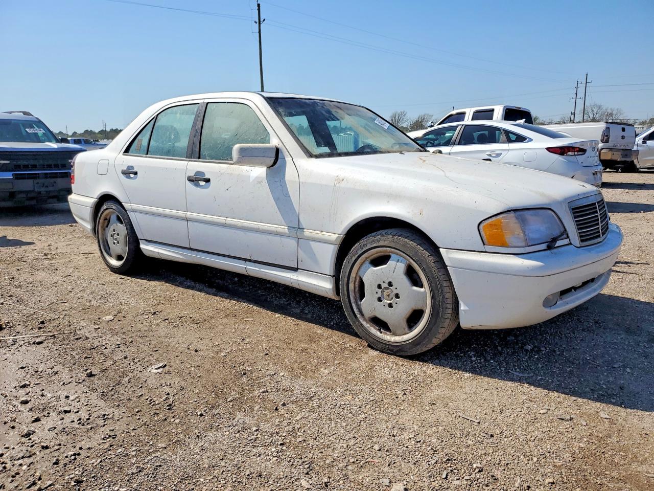 1999 Mercedes-benz C 43 White vin: WDBHA33G0XF850856