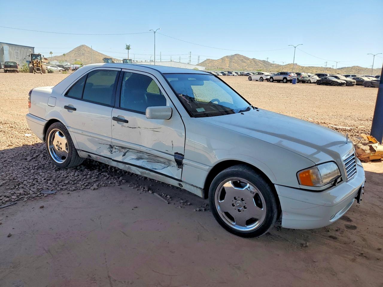 1999 Mercedes-benz C 43 Белый vin: WDBHA33G2XF850129