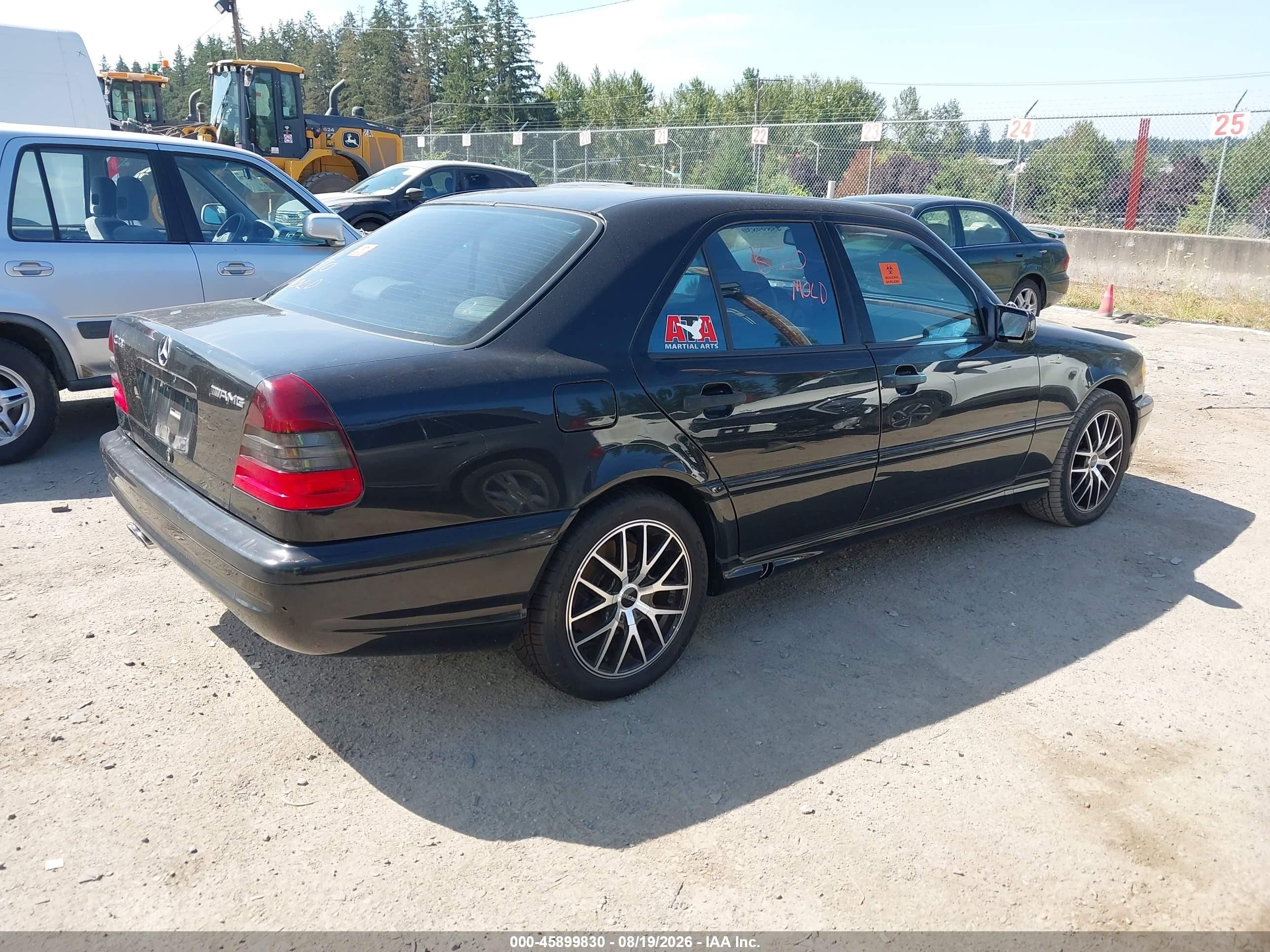 1998 Mercedes-benz C 43 Black vin: WDBHA33G5WF736947