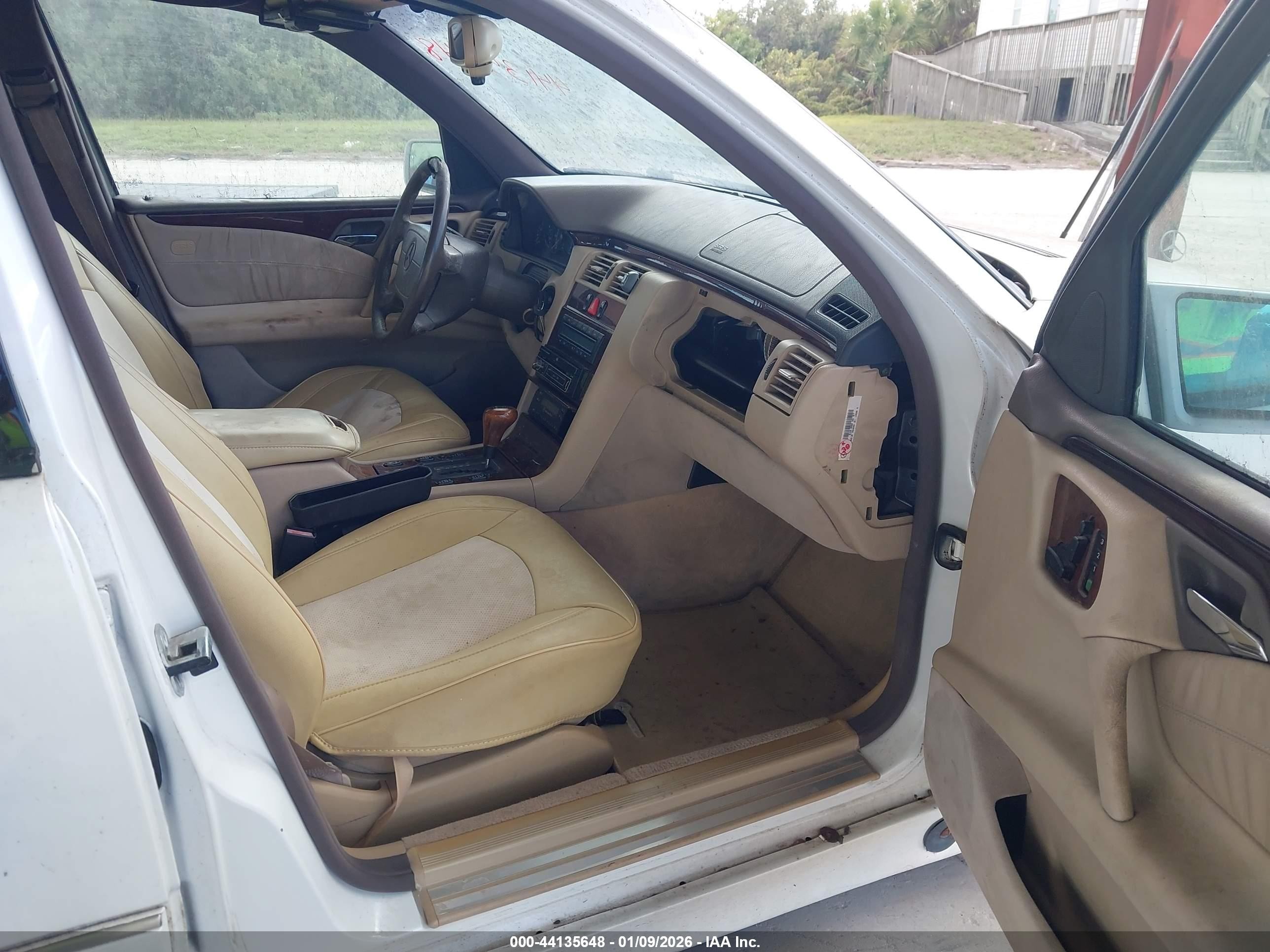 1996 Mercedes-benz E 300d White vin: WDBJF20F1TJ014652