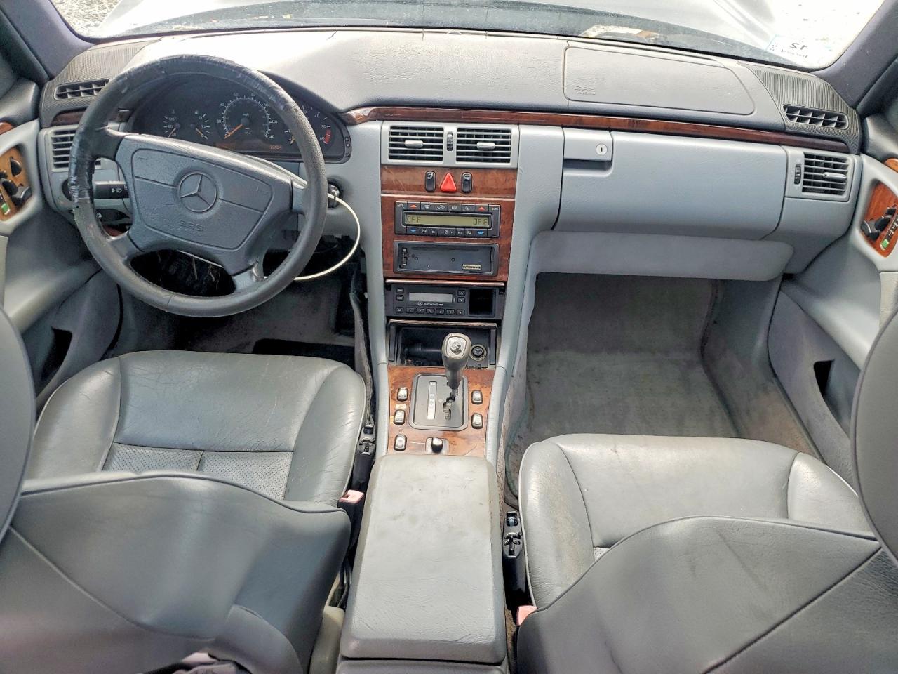 1996 Mercedes-benz E 300d Black vin: WDBJF20F5TJ013892