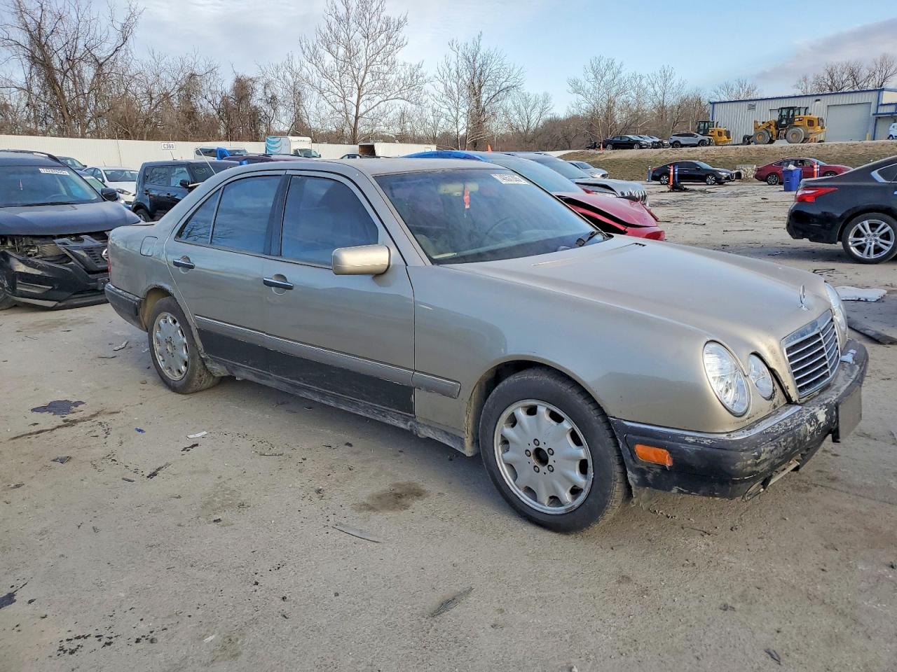 1996 Mercedes-benz E 300d Tan vin: WDBJF20F6TJ013223