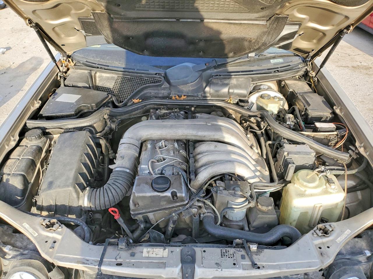 1996 Mercedes-benz E 300d Tan vin: WDBJF20F6TJ013223