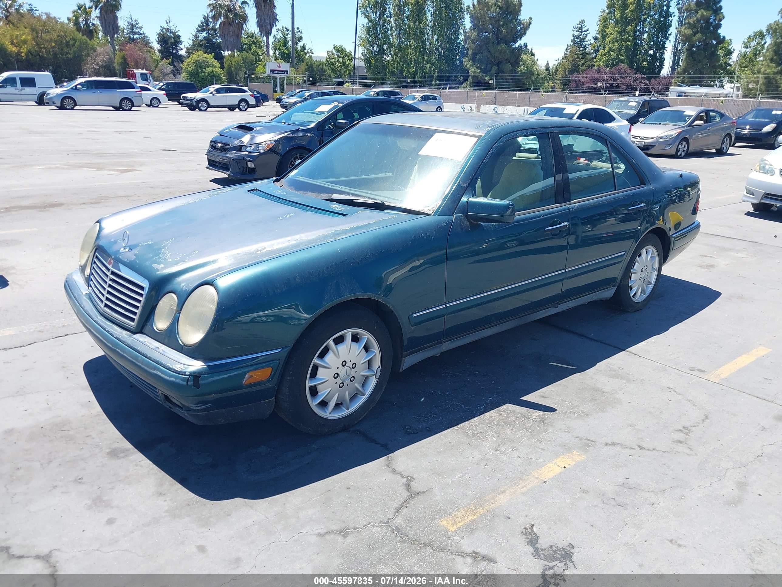 1996 Mercedes-benz E 300d Green vin: WDBJF20FXTJ023429