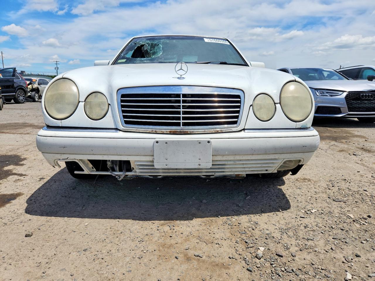 1997 Mercedes-benz E 300d White vin: WDBJF20FXVA309770