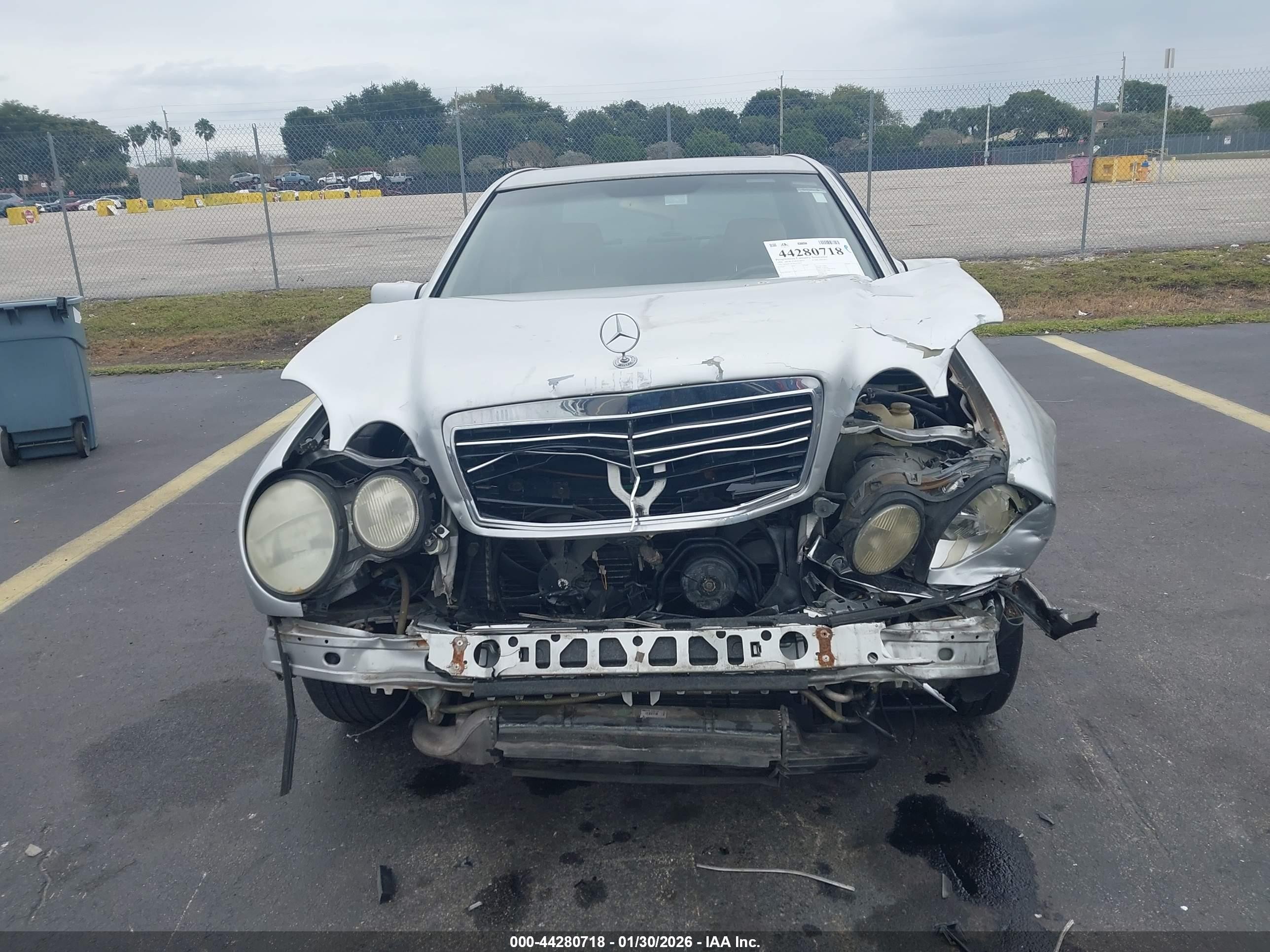 1998 Mercedes-benz E 300 Diesel   Gray vin: WDBJF25F1WA479655
