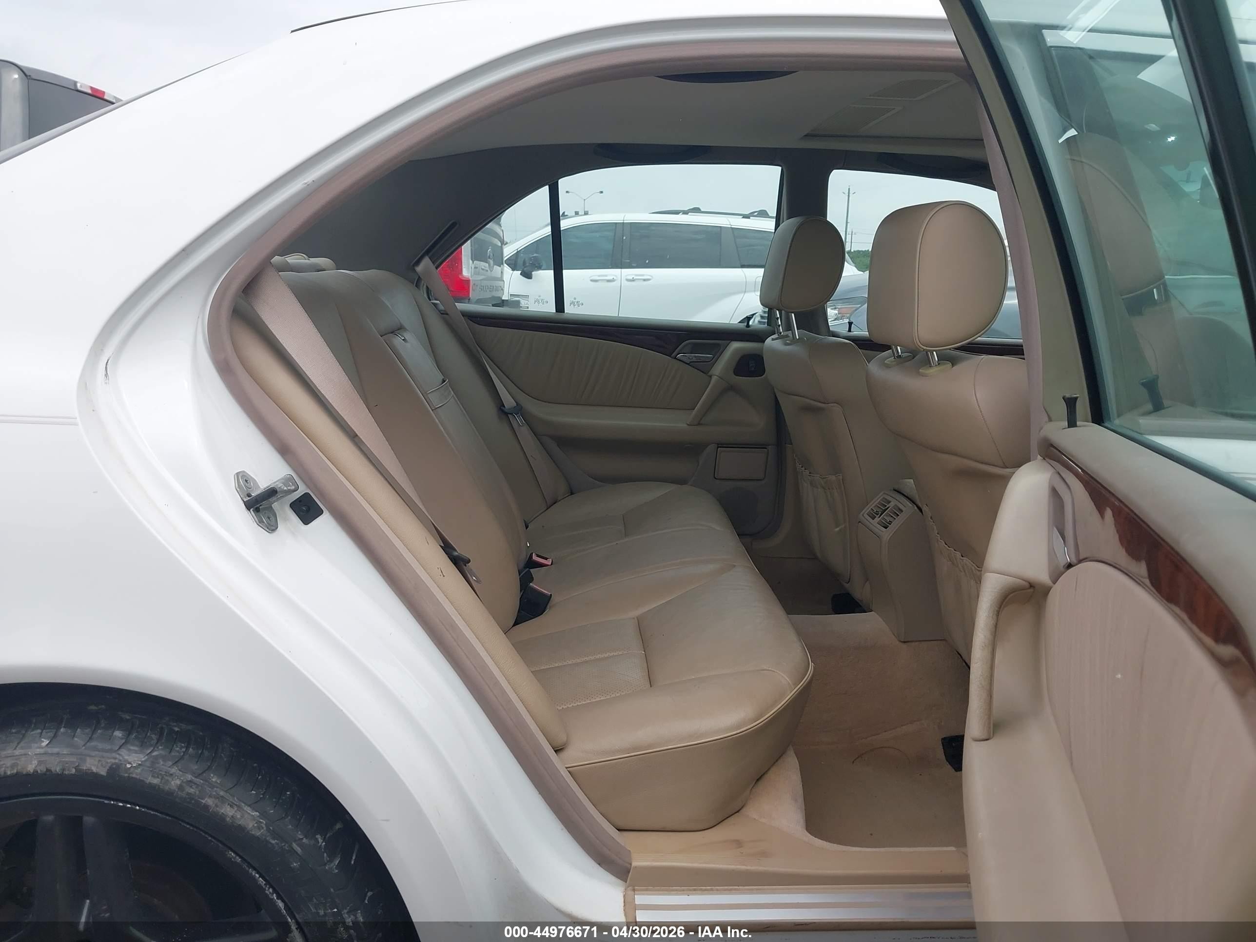 1998 Mercedes-benz E 300 Diesel   Белый vin: WDBJF25F3WA695748