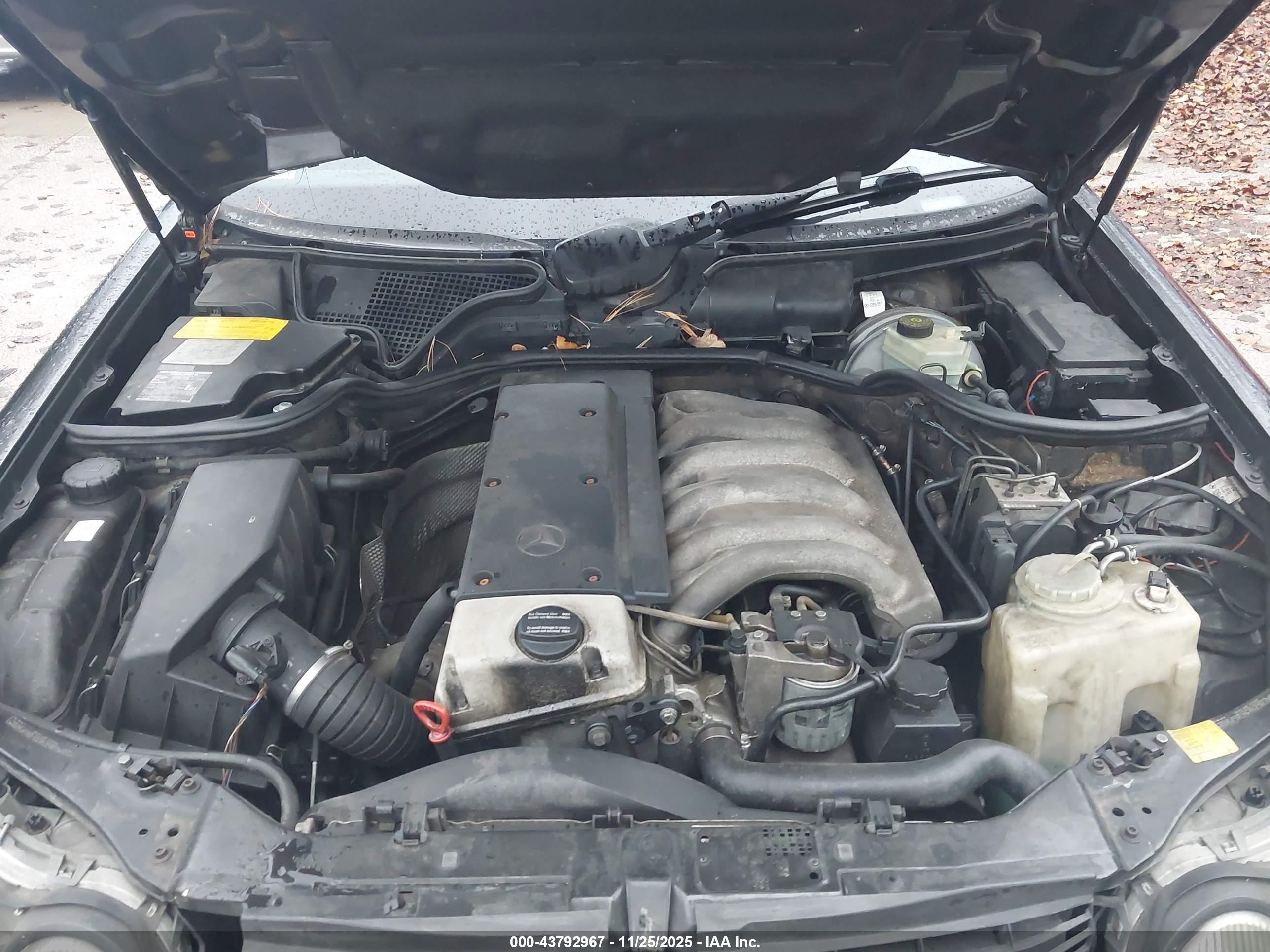 1998 Mercedes-benz E 300 Diesel   Black vin: WDBJF25F9WA550973