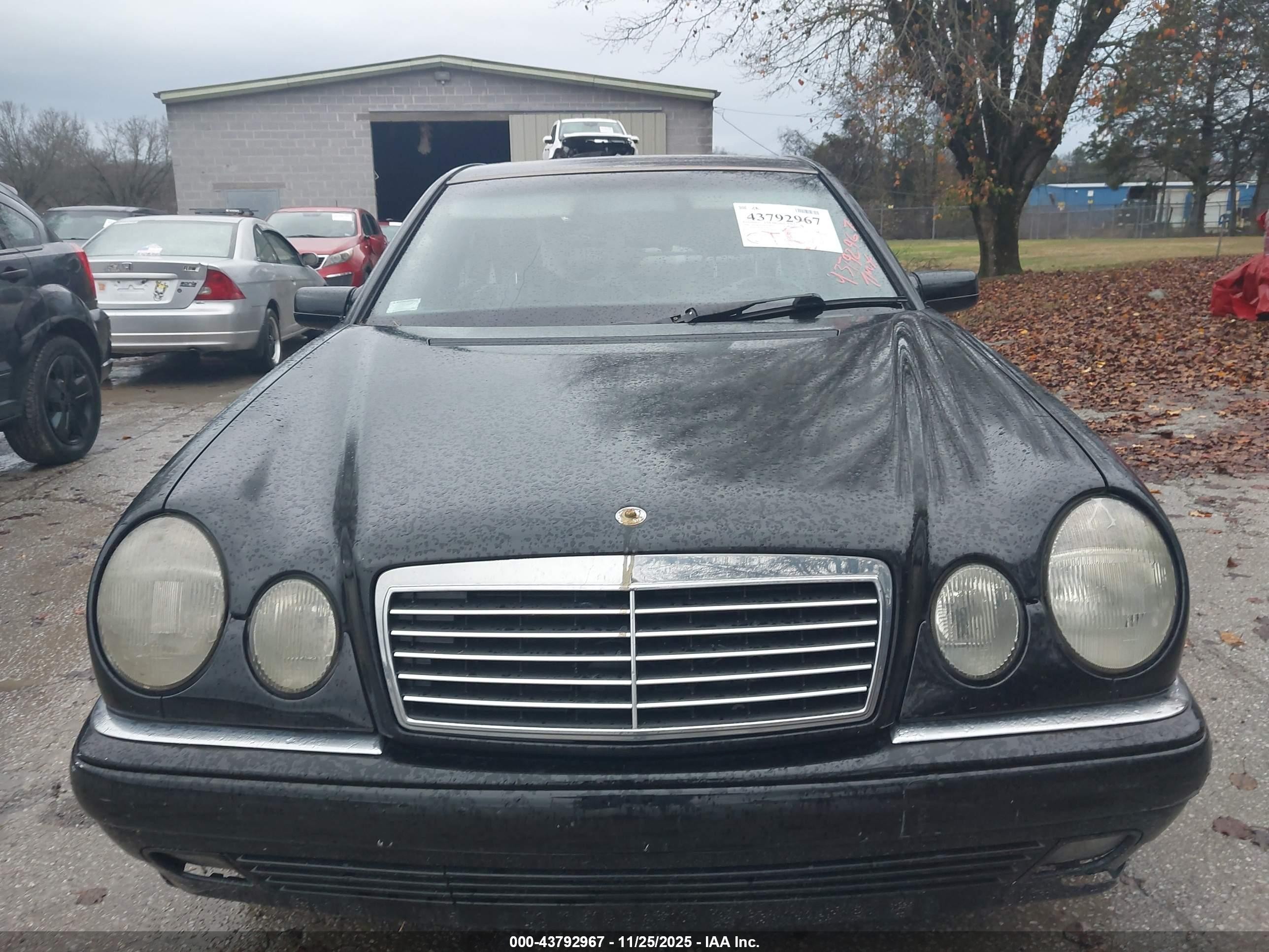 1998 Mercedes-benz E 300 Diesel   Black vin: WDBJF25F9WA550973