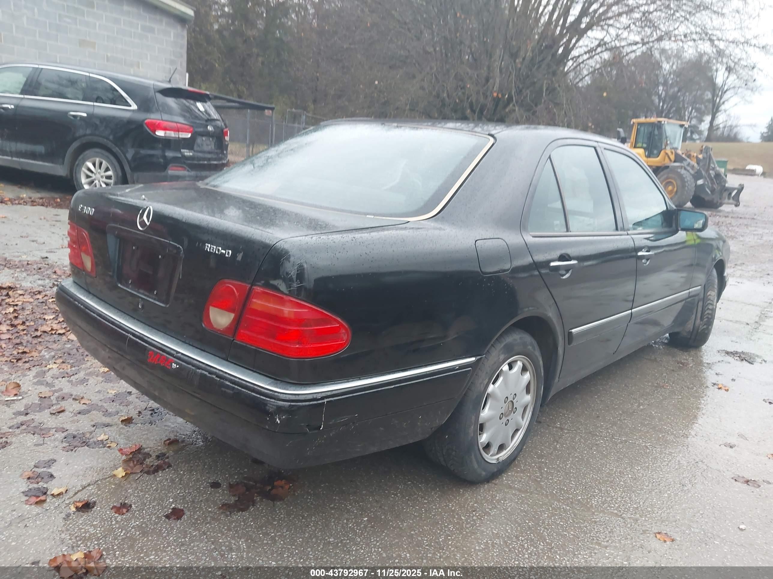 1998 Mercedes-benz E 300 Diesel   Black vin: WDBJF25F9WA550973