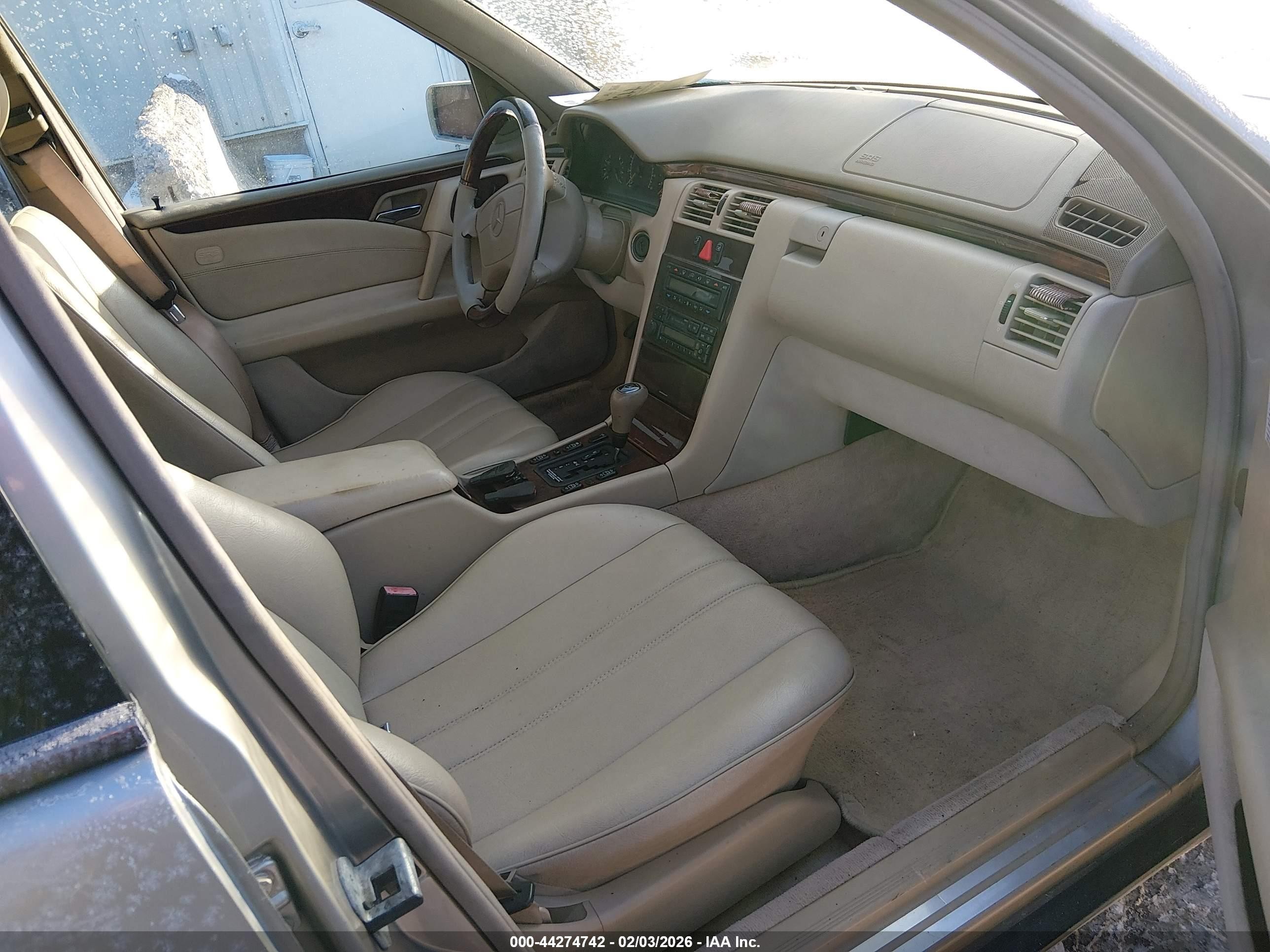 1998 Mercedes-benz E 300 Diesel   Champagne vin: WDBJF25FXWA487513