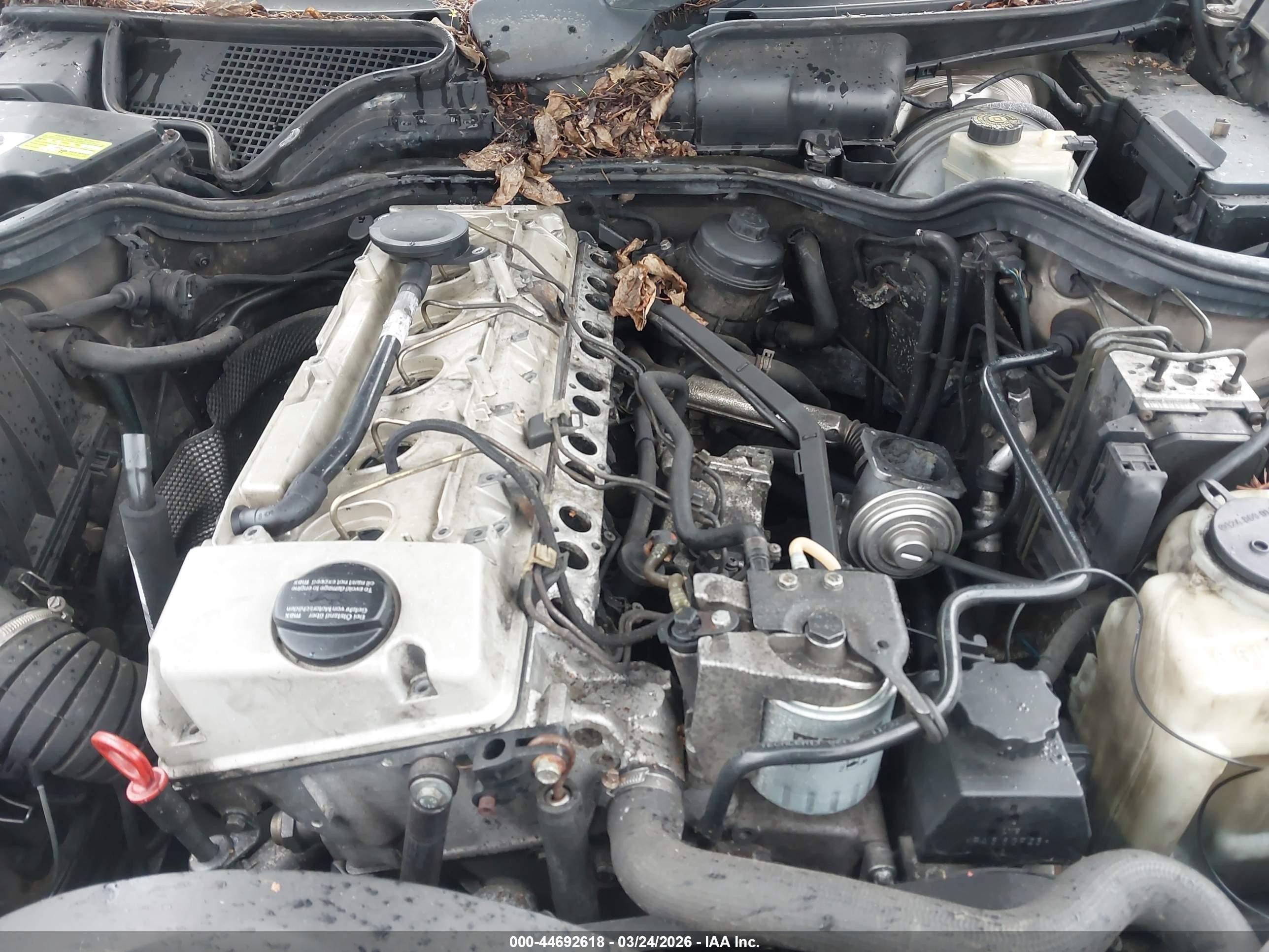 1998 Mercedes-benz E 300 Diesel   Beige vin: WDBJF25FXWA655182