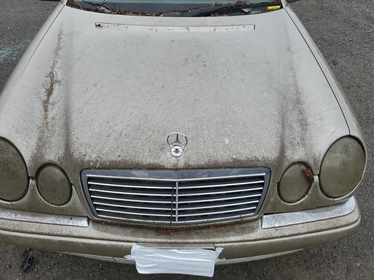 1999 Mercedes-benz E 300td Beige vin: WDBJF25H0XA941545