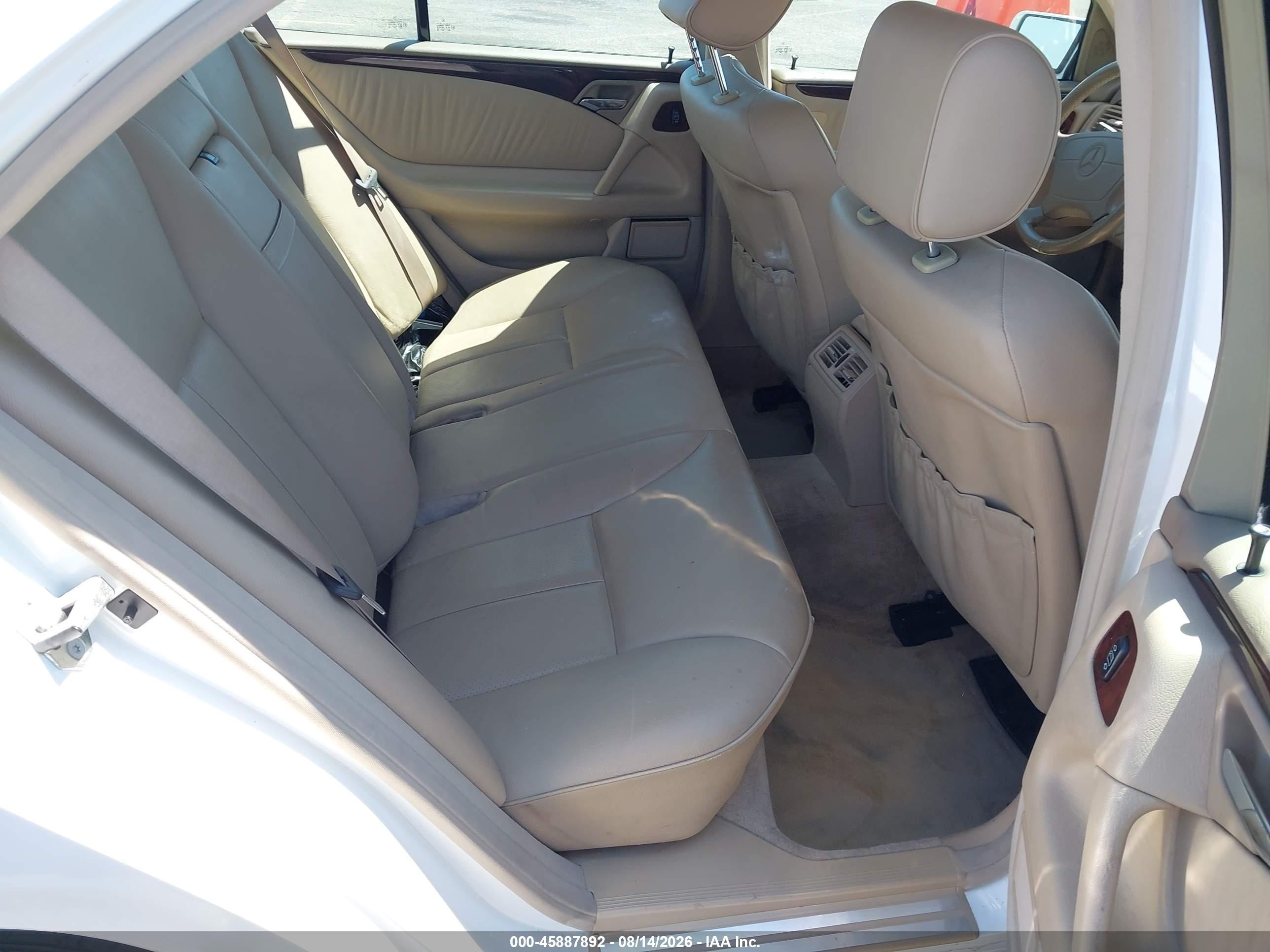 1999 Mercedes-benz E 300 Diesel   White vin: WDBJF25H1XA863308