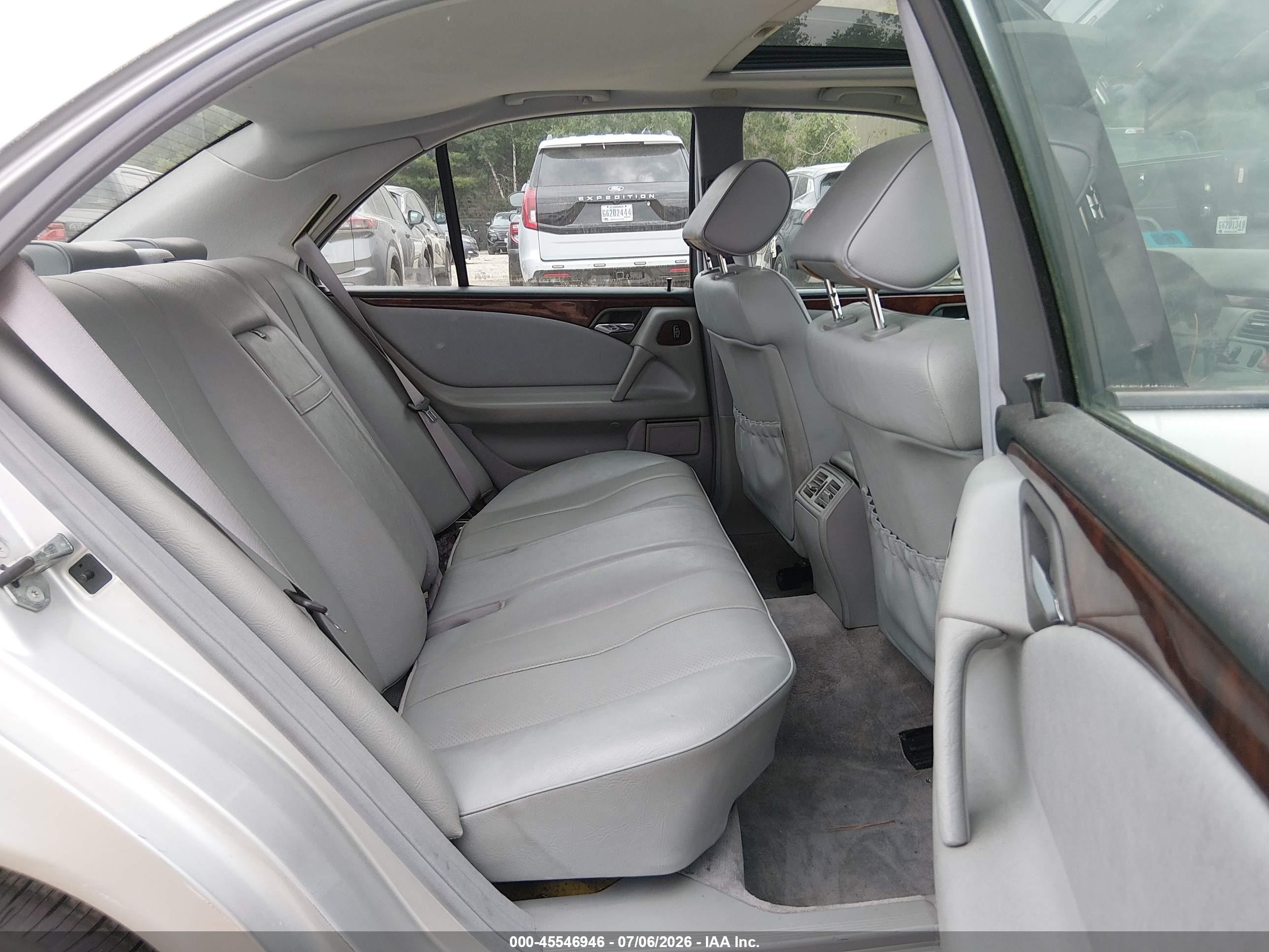 1999 Mercedes-benz E 300 Diesel   Silver vin: WDBJF25H1XA934118