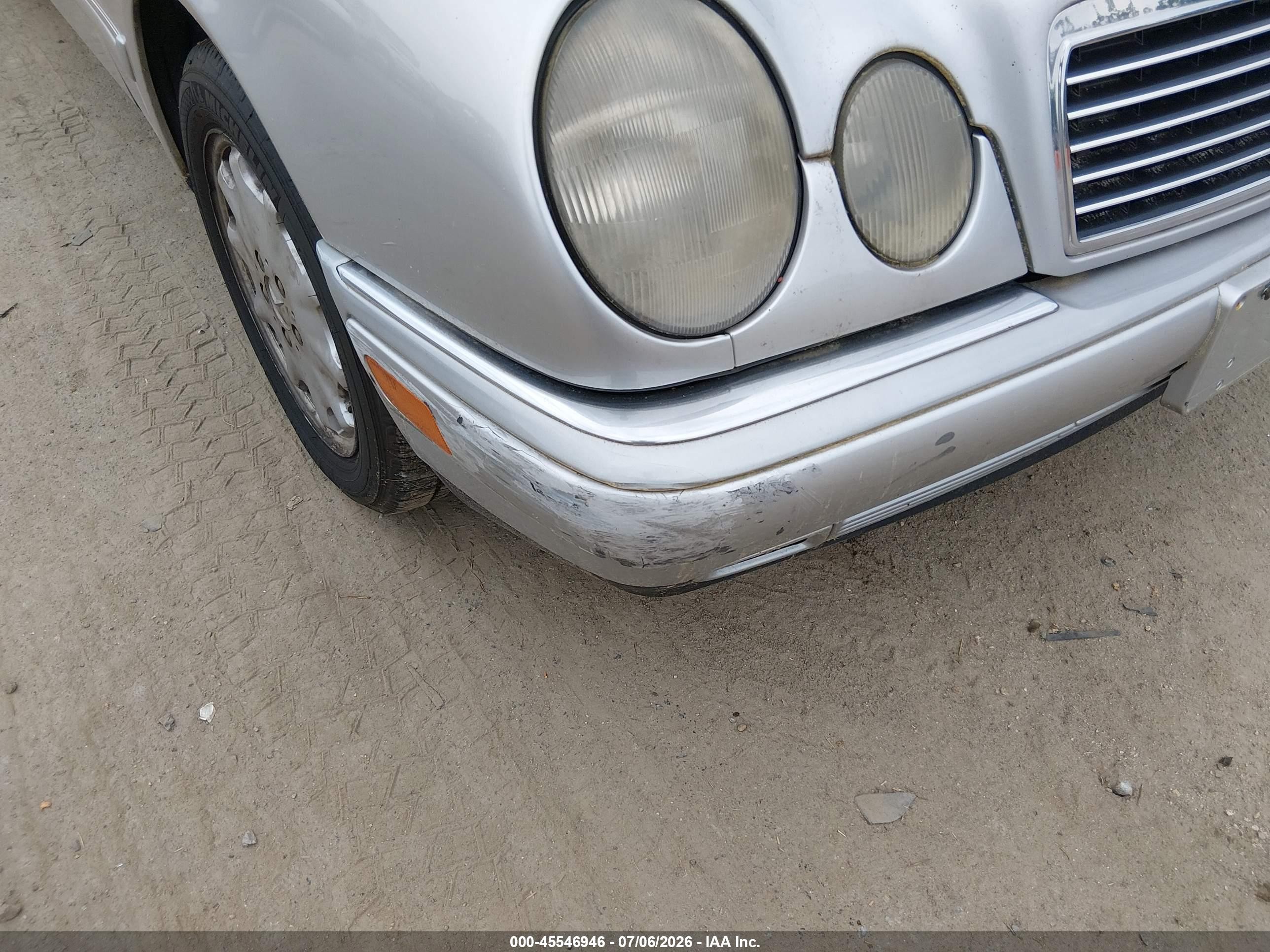 1999 Mercedes-benz E 300 Diesel   Silver vin: WDBJF25H1XA934118
