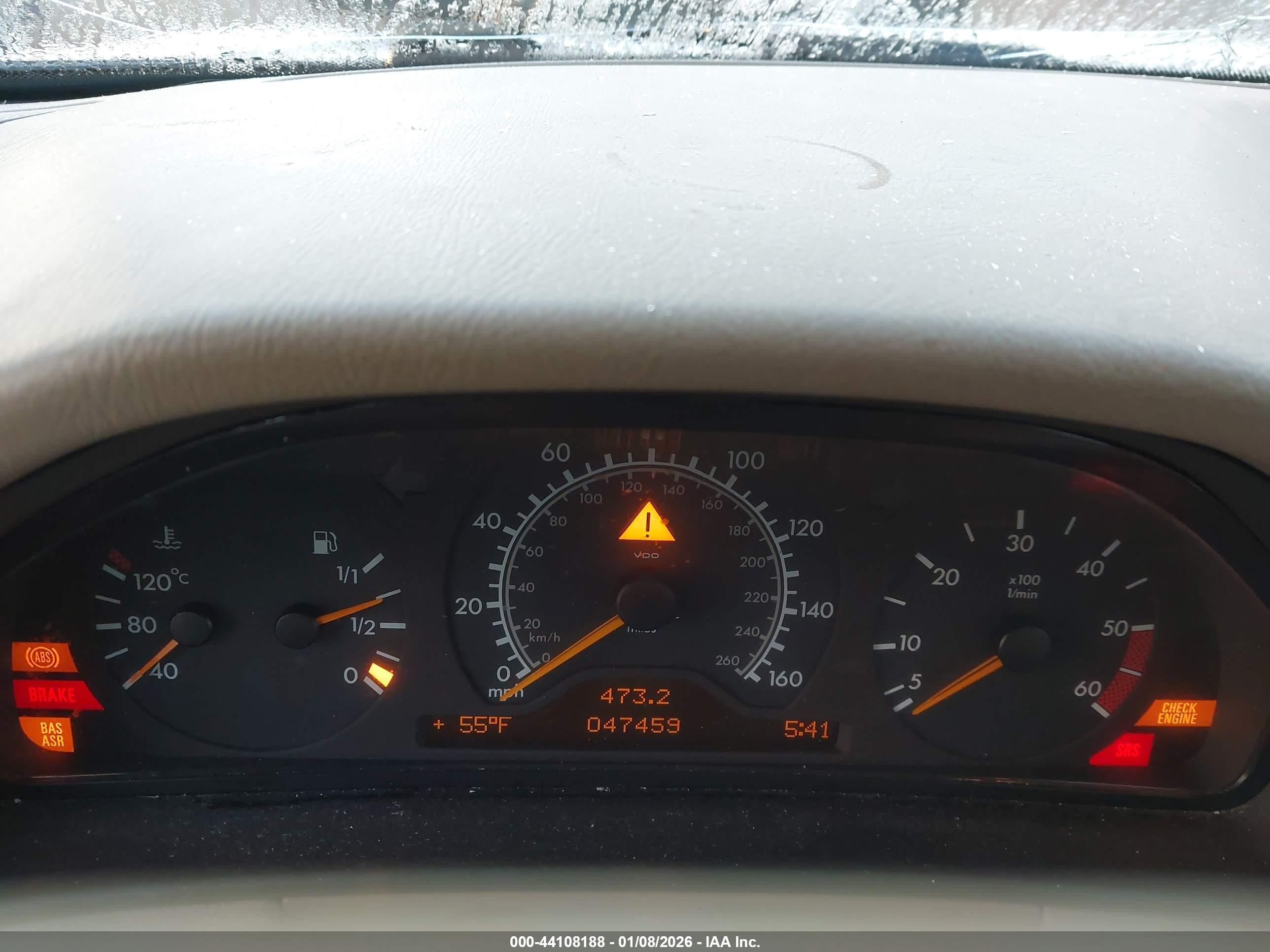1999 Mercedes-benz E 300 Diesel   White vin: WDBJF25H2XA901094