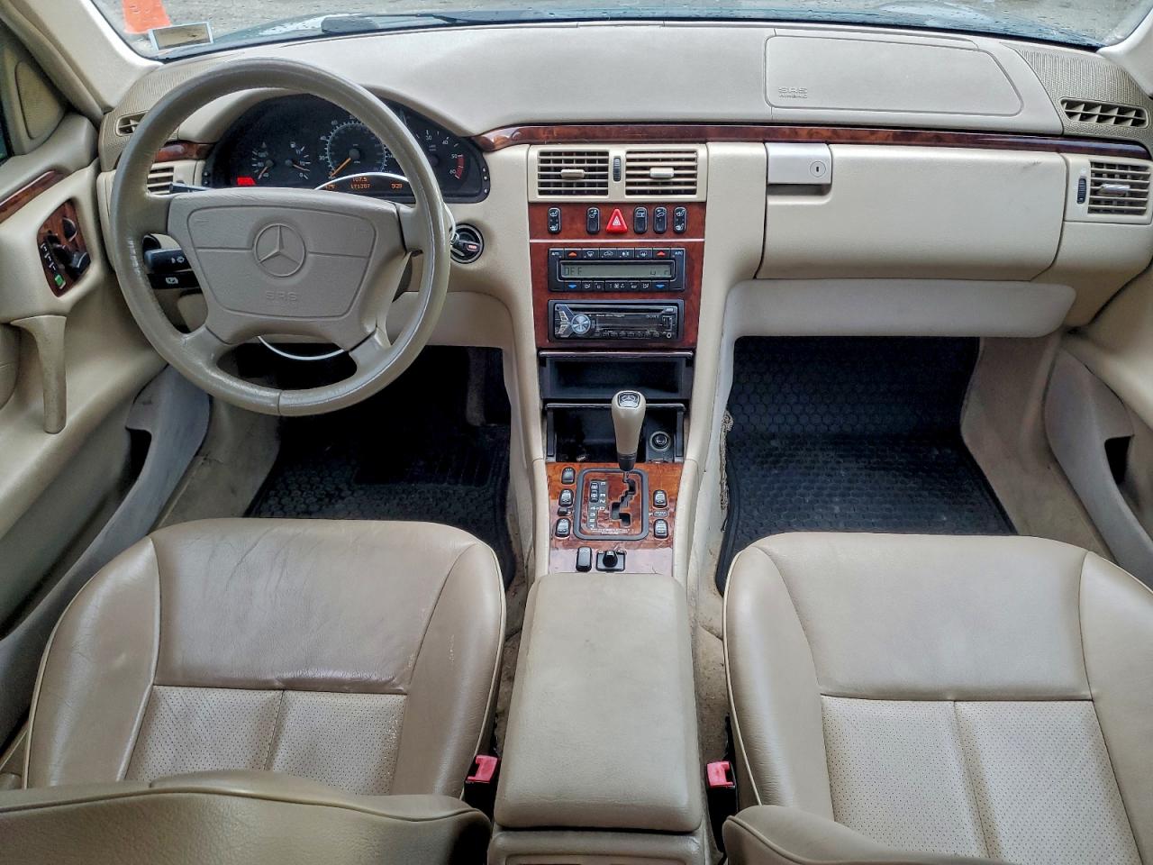 1999 Mercedes-benz E 300td Зеленый vin: WDBJF25H2XA939568