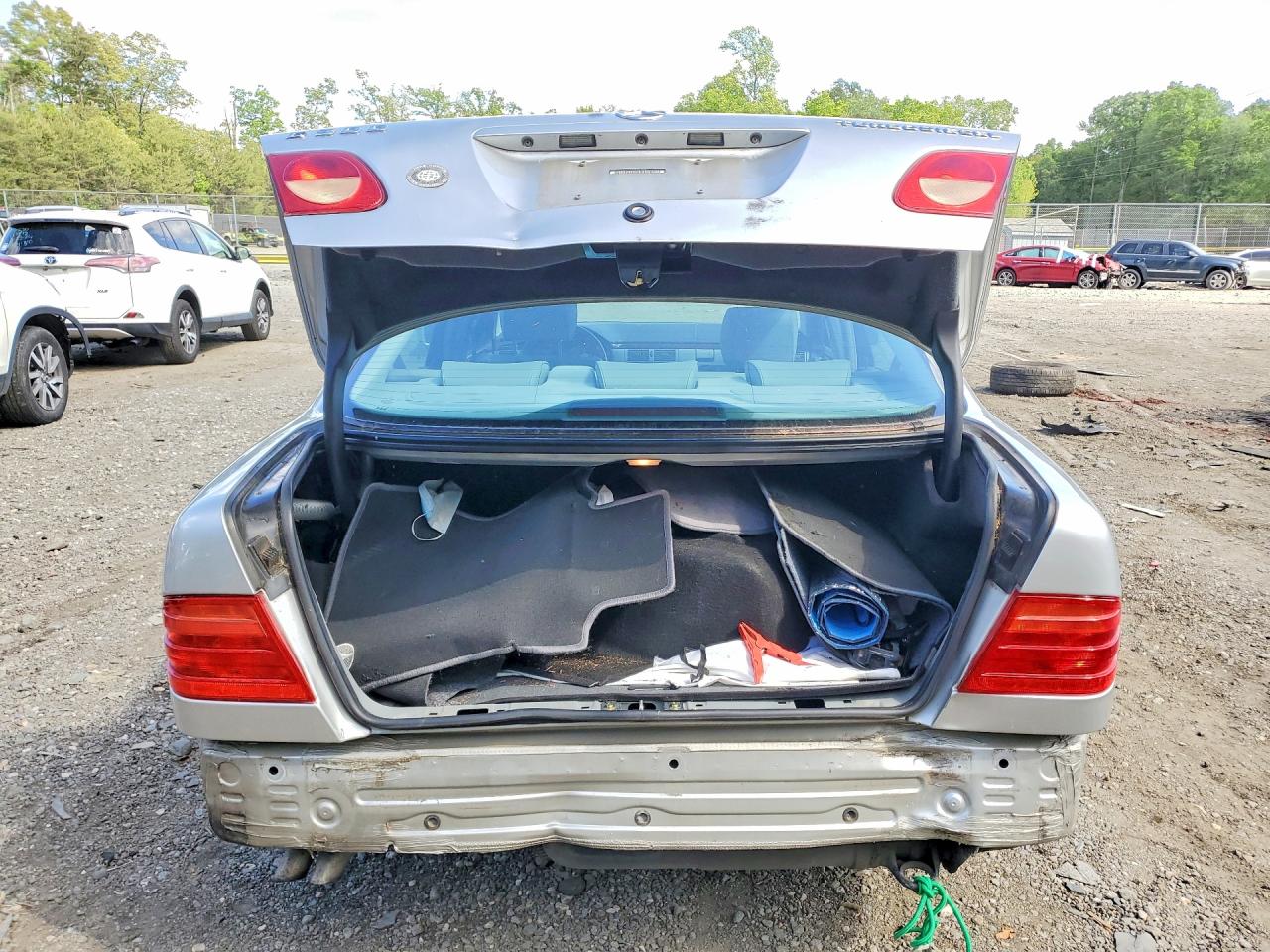 1999 Mercedes-benz E 300td Silver vin: WDBJF25H5XA904152