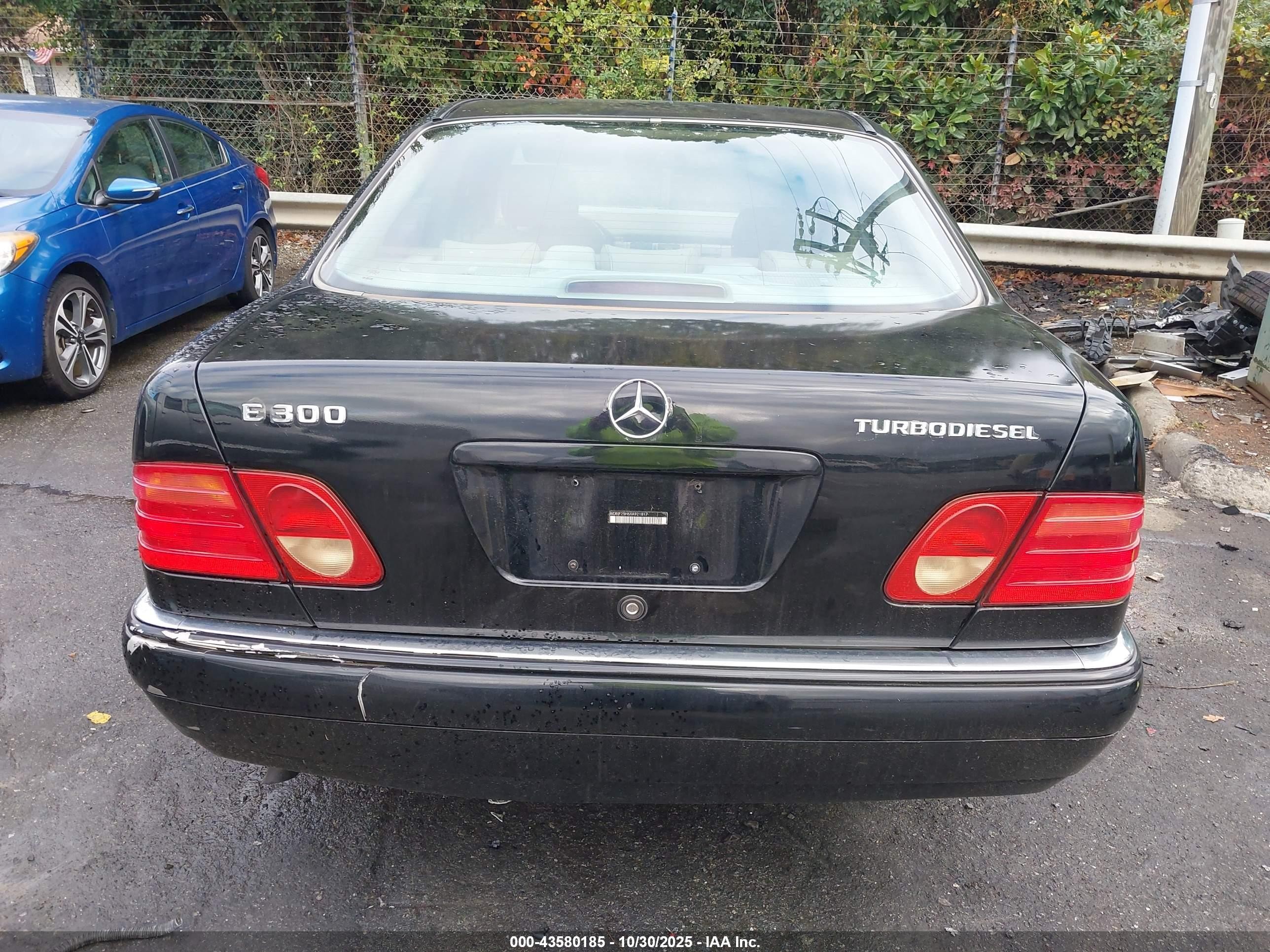1999 Mercedes-benz E 300 Diesel   Black vin: WDBJF25H6XA921817