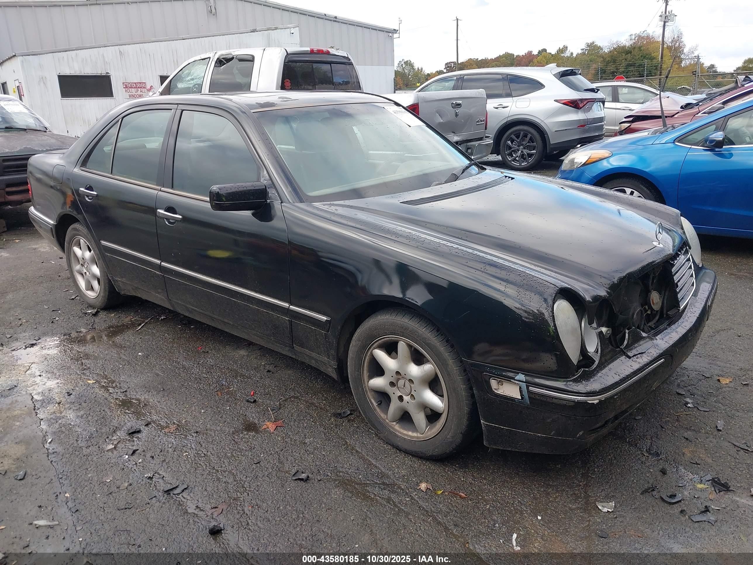 1999 Mercedes-benz E 300 Diesel   Black vin: WDBJF25H6XA921817