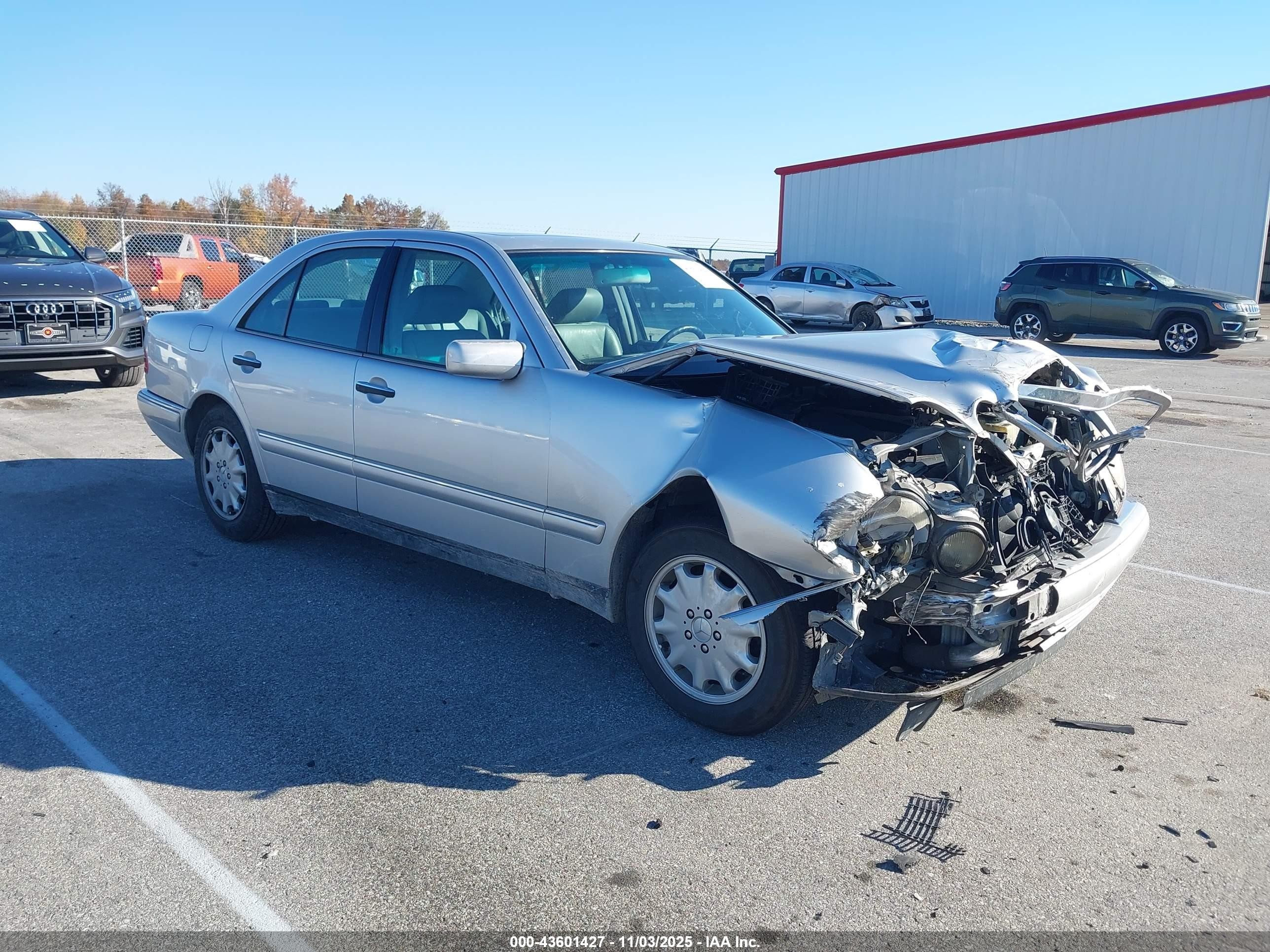 1999 Mercedes-benz E 300 Diesel   Silver vin: WDBJF25H9XA936571
