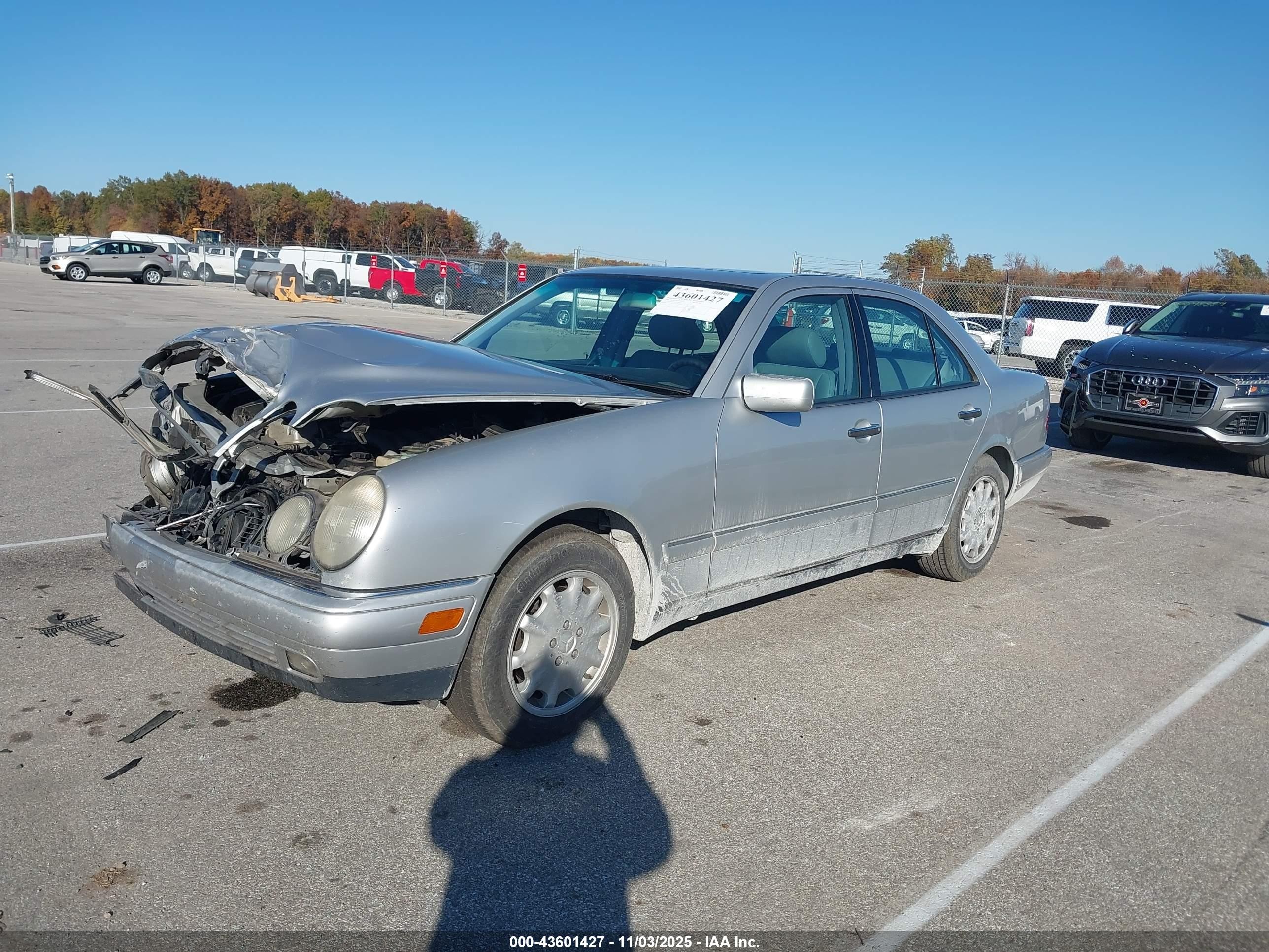 1999 Mercedes-benz E 300 Diesel   Silver vin: WDBJF25H9XA936571