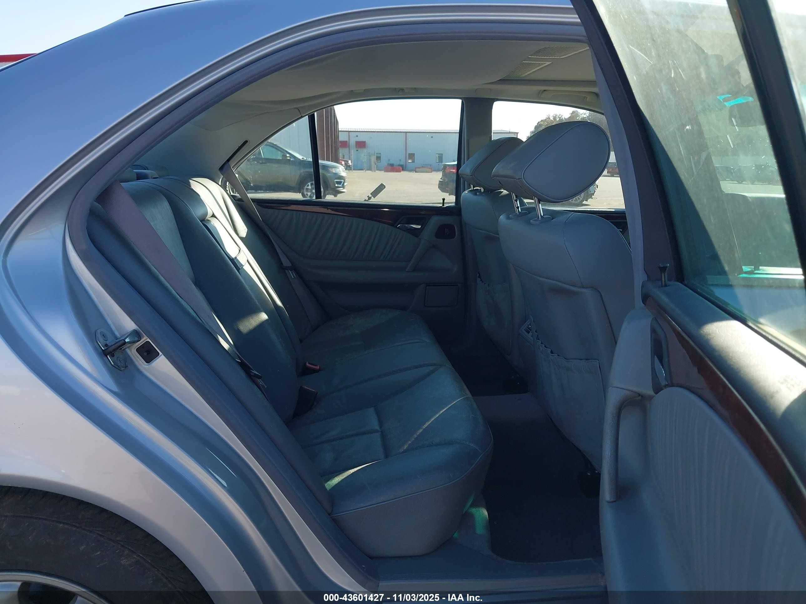 1999 Mercedes-benz E 300 Diesel   Silver vin: WDBJF25H9XA936571
