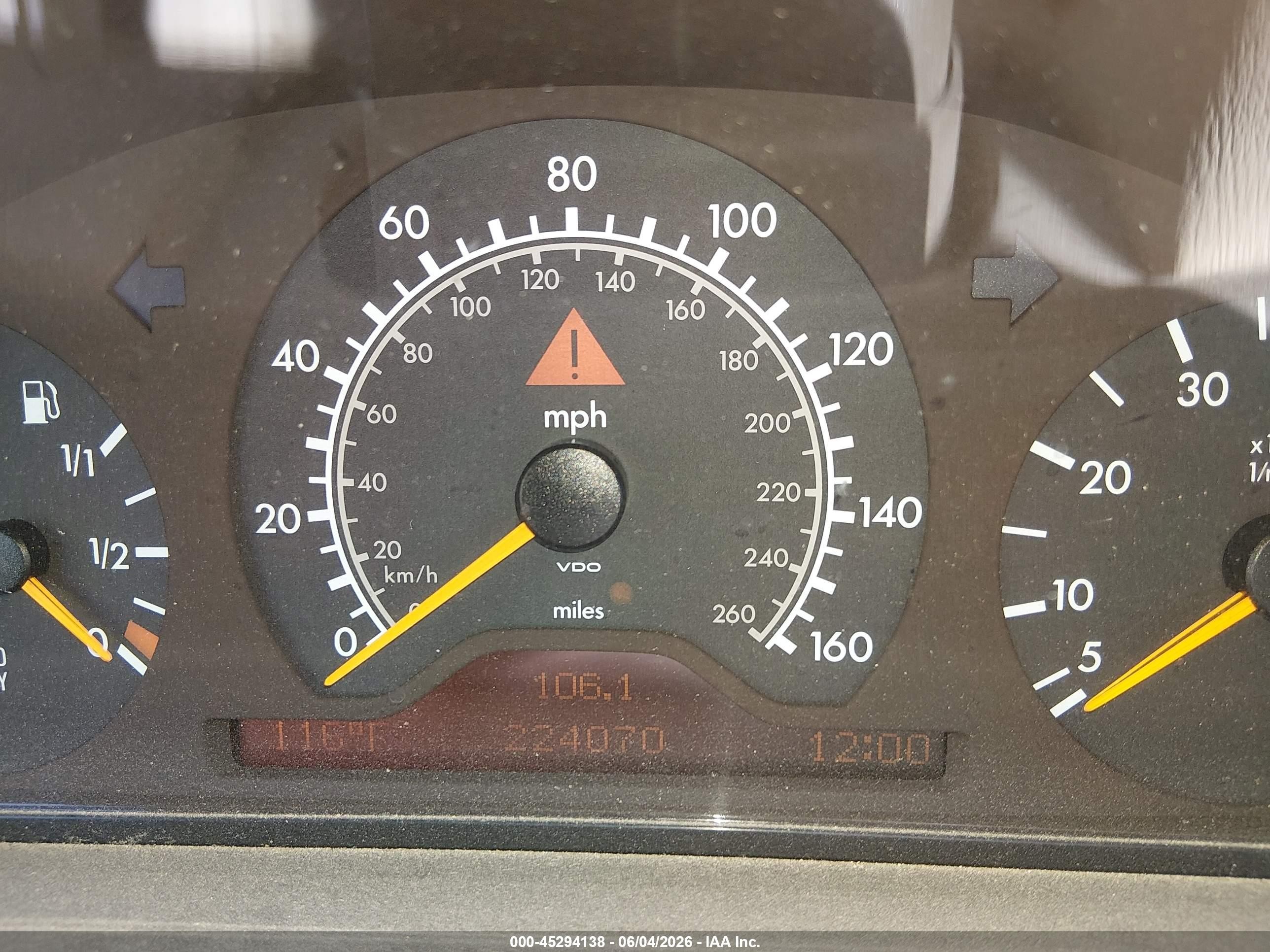 1996 Mercedes-benz E 320 Black vin: WDBJF55F0TJ018010