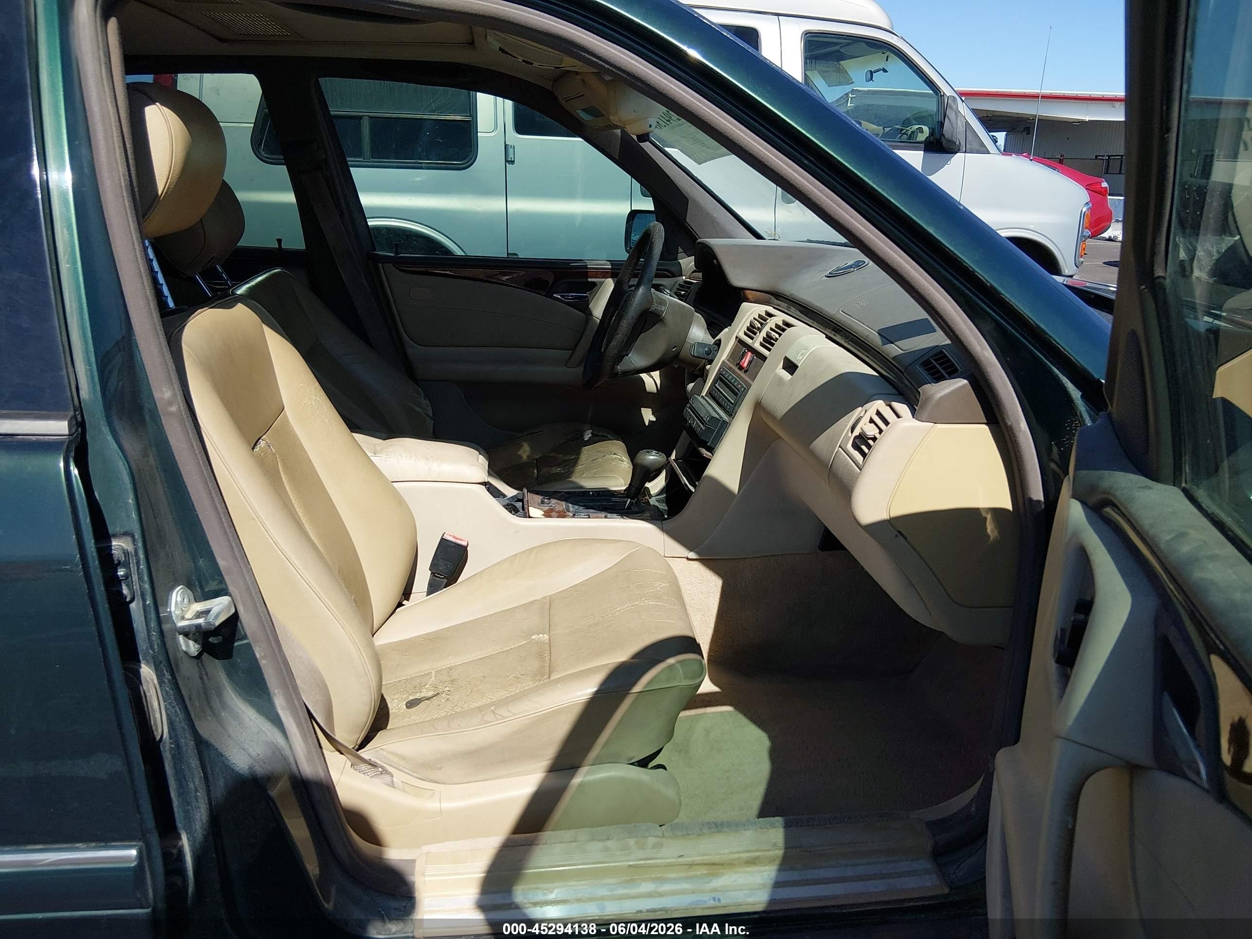 1996 Mercedes-benz E 320 Black vin: WDBJF55F0TJ018010