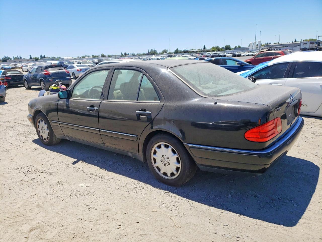 1996 Mercedes-benz E 320 Black vin: WDBJF55F0TJ020100