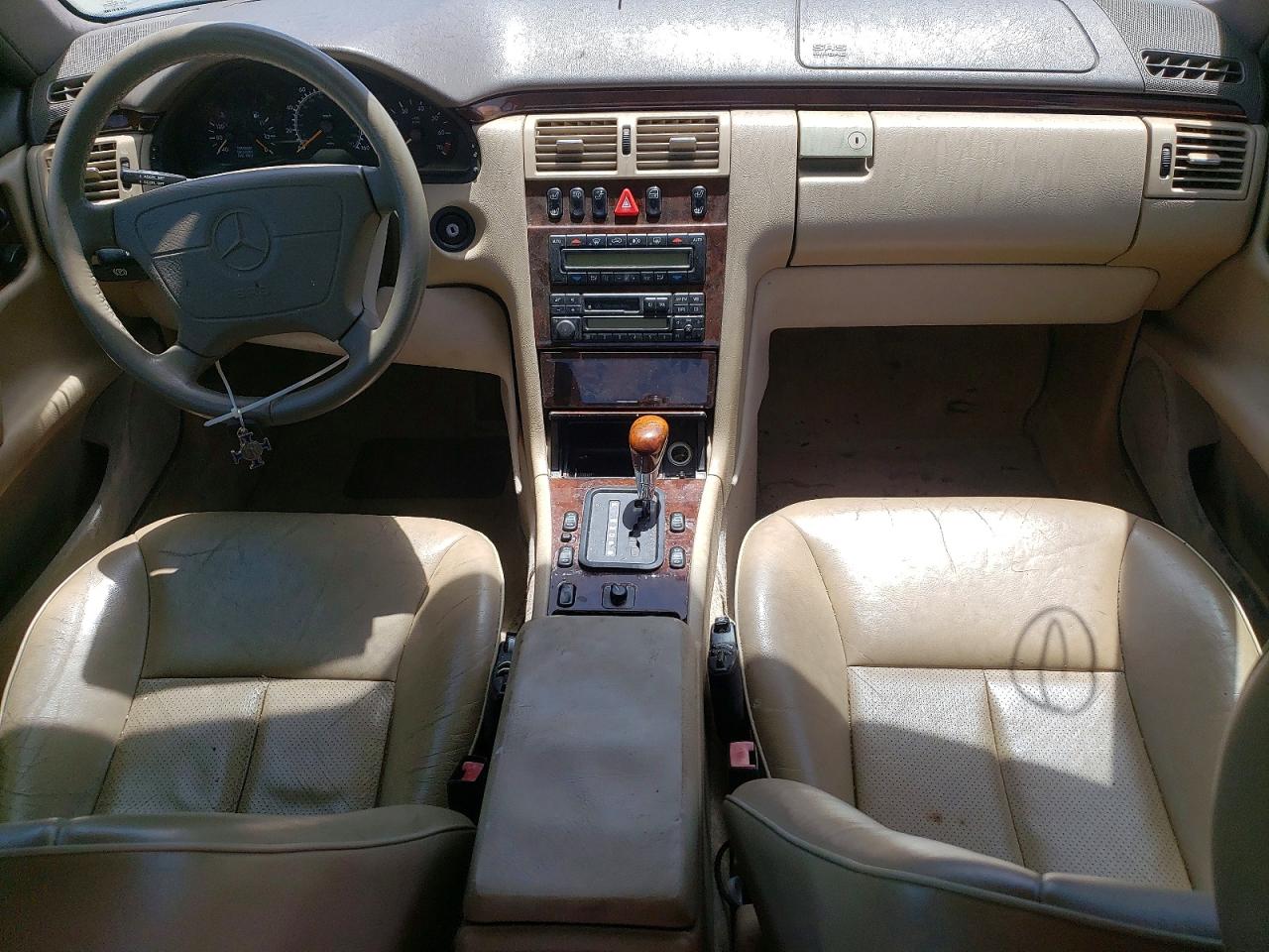 1996 Mercedes-benz E 320 Black vin: WDBJF55F0TJ020100