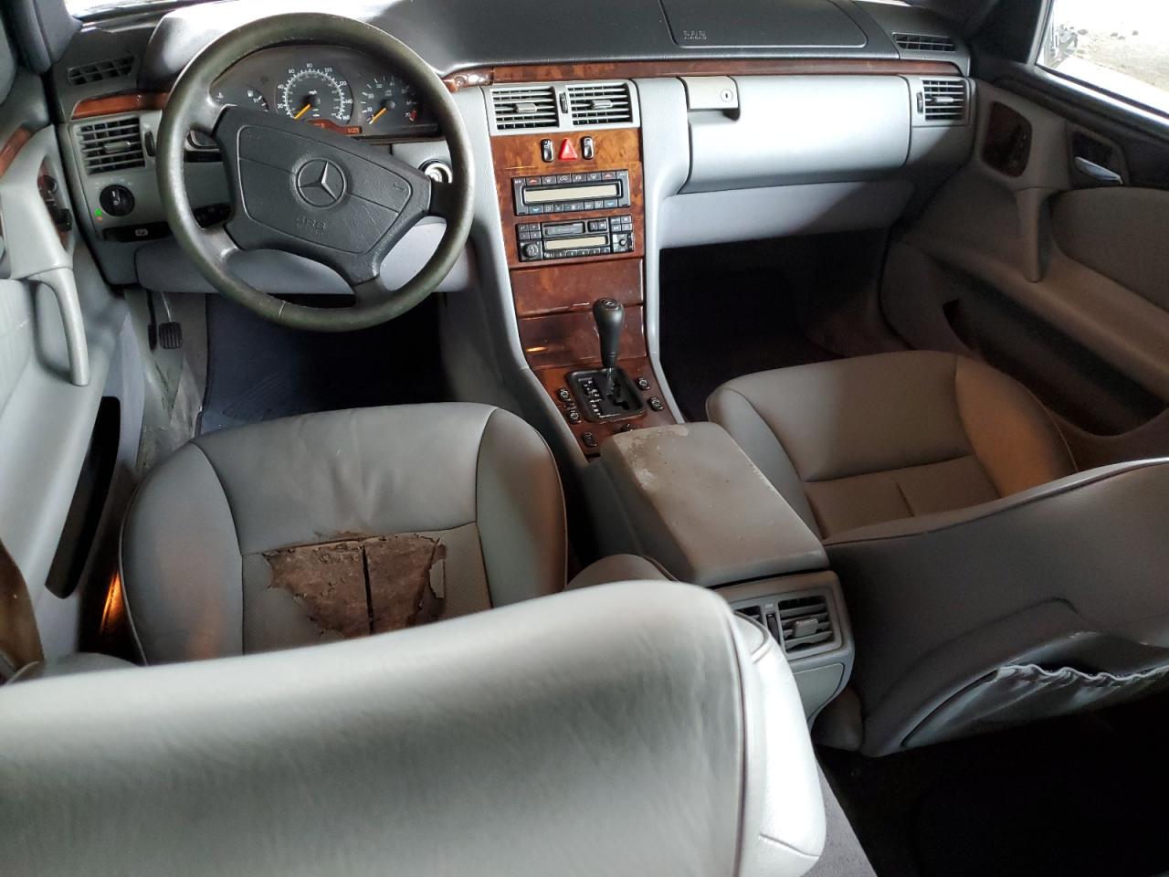 1997 Mercedes-benz E 320 White vin: WDBJF55F0VA401089