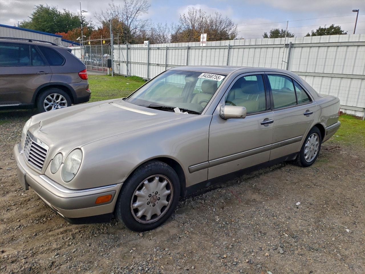 1997 Mercedes-benz E 320 Tan vin: WDBJF55F0VA432679