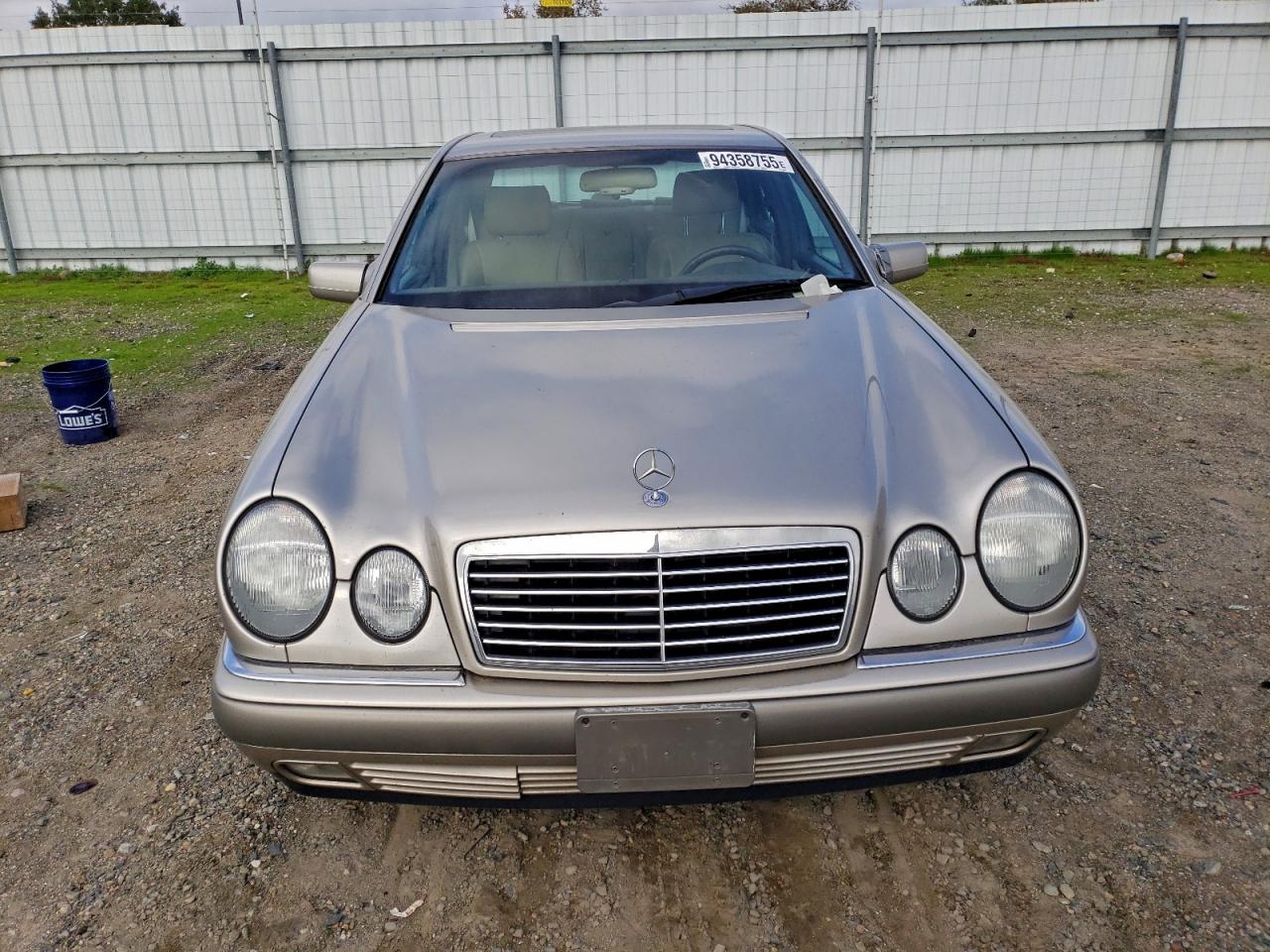 1997 Mercedes-benz E 320 Tan vin: WDBJF55F0VA432679