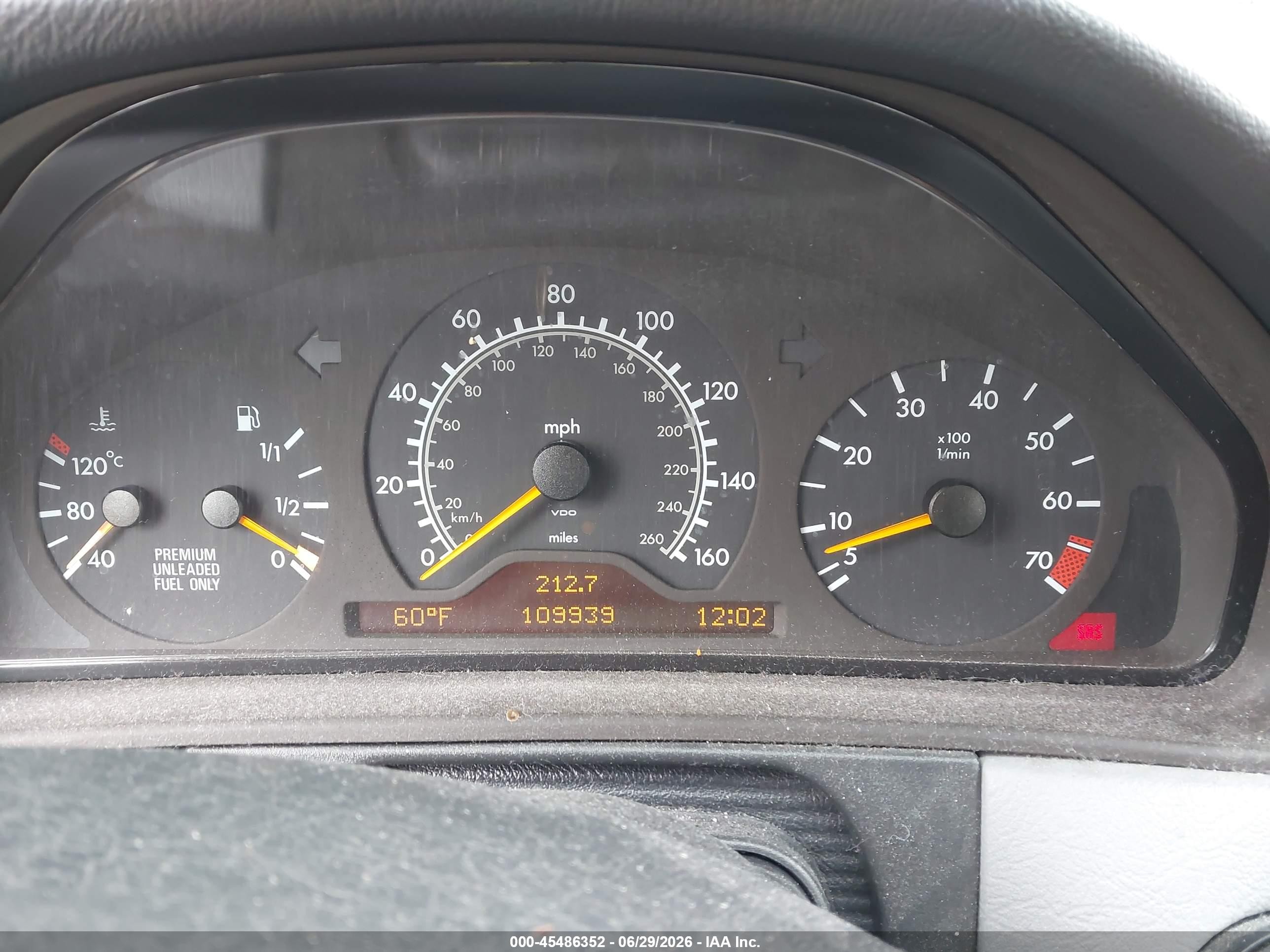 1997 Mercedes-benz E 320   White vin: WDBJF55F0VJ032220