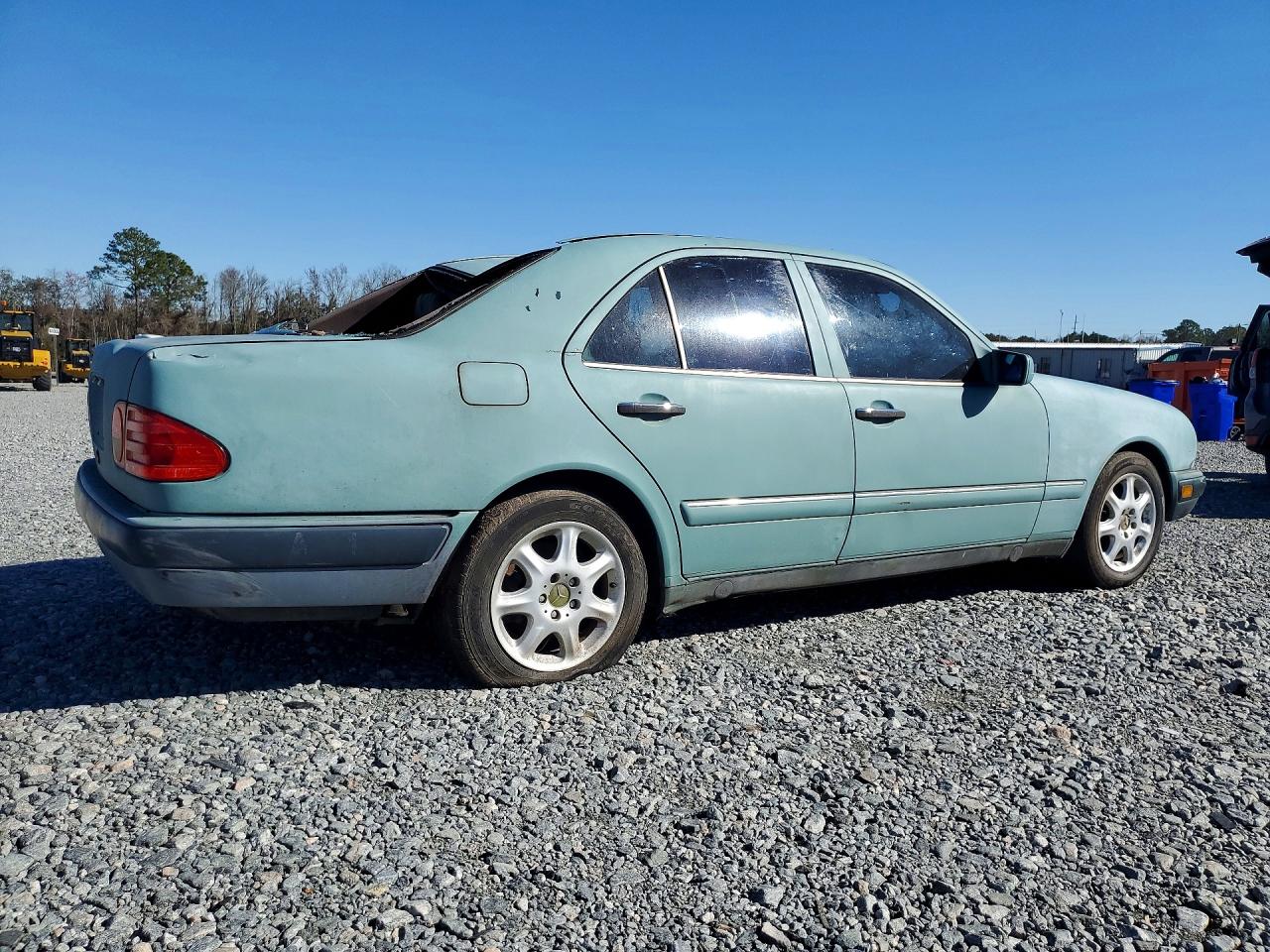 1996 Mercedes-benz E 320 Green vin: WDBJF55F2TJ013035