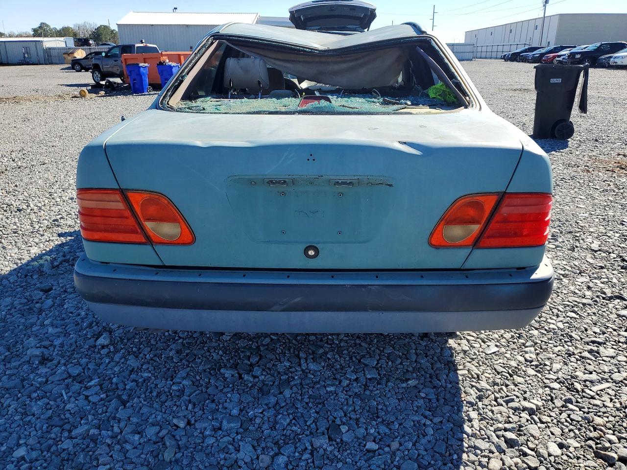 1996 Mercedes-benz E 320 Green vin: WDBJF55F2TJ013035
