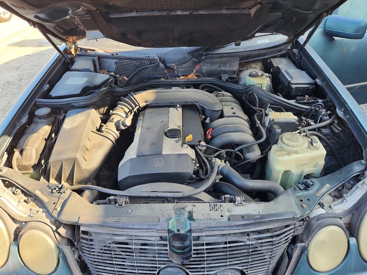 1996 Mercedes-benz E 320 Green vin: WDBJF55F2TJ019255