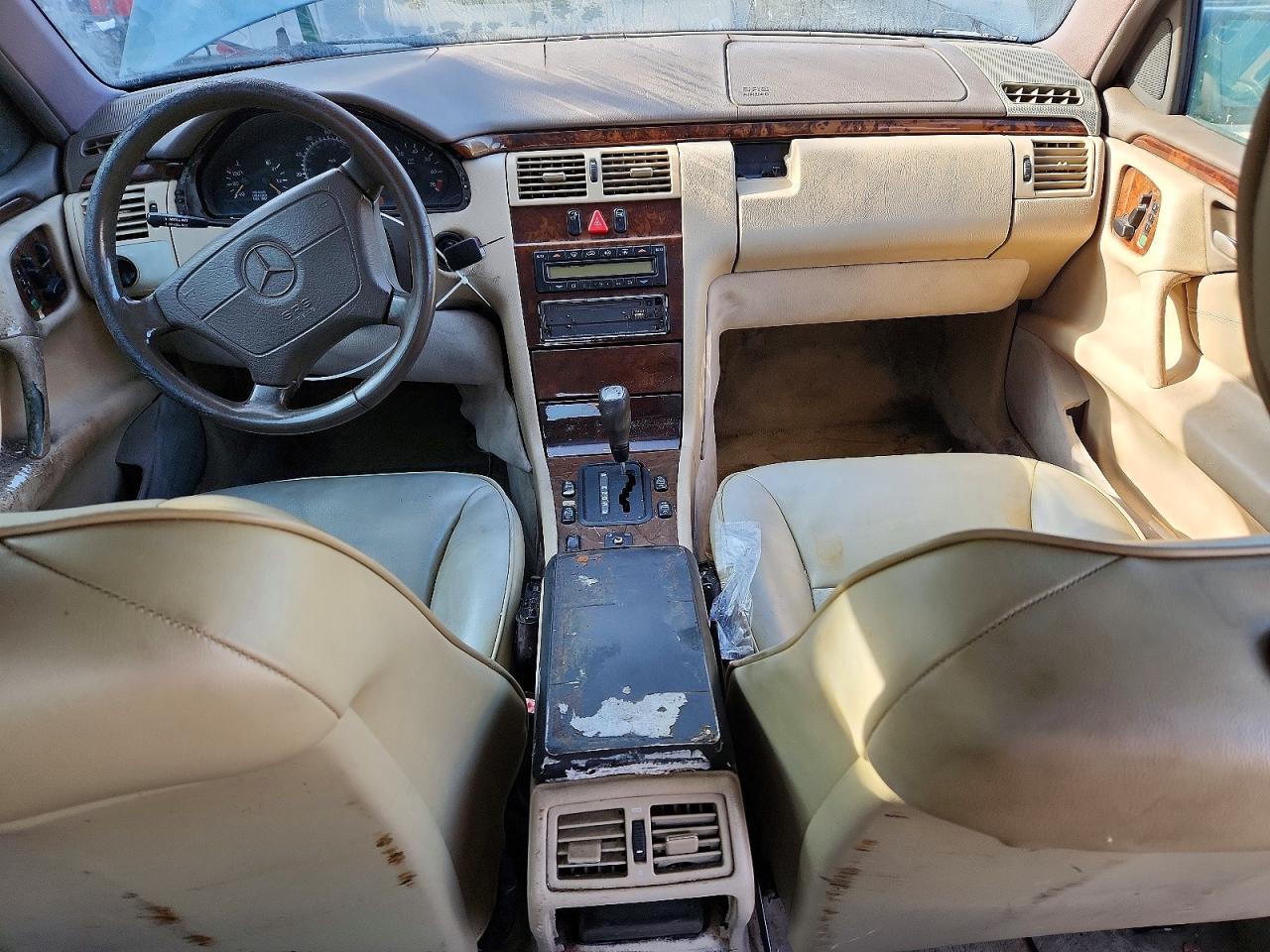 1996 Mercedes-benz E 320 Green vin: WDBJF55F2TJ019255