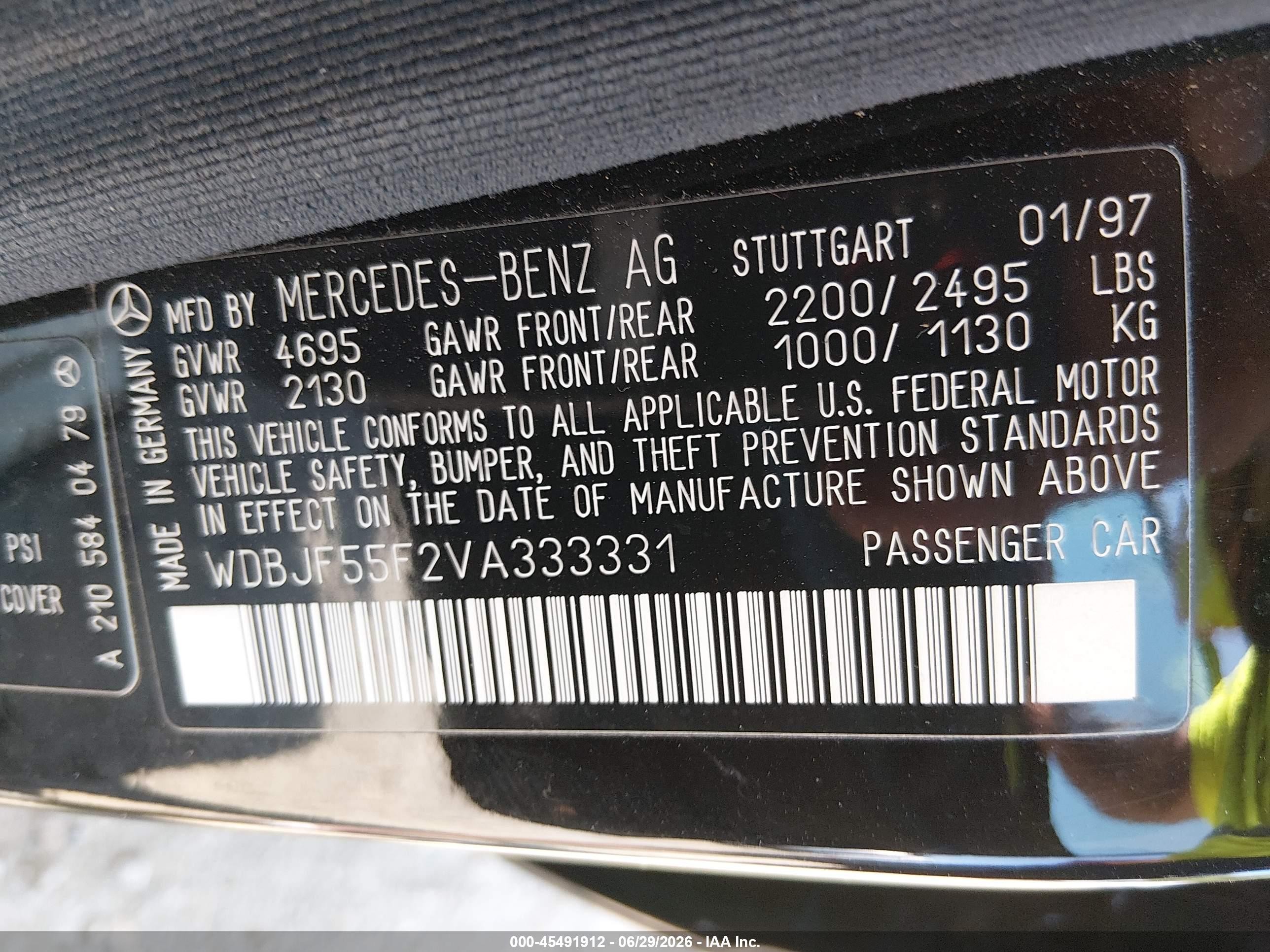 1997 Mercedes-benz E 320   Black vin: WDBJF55F2VA333331