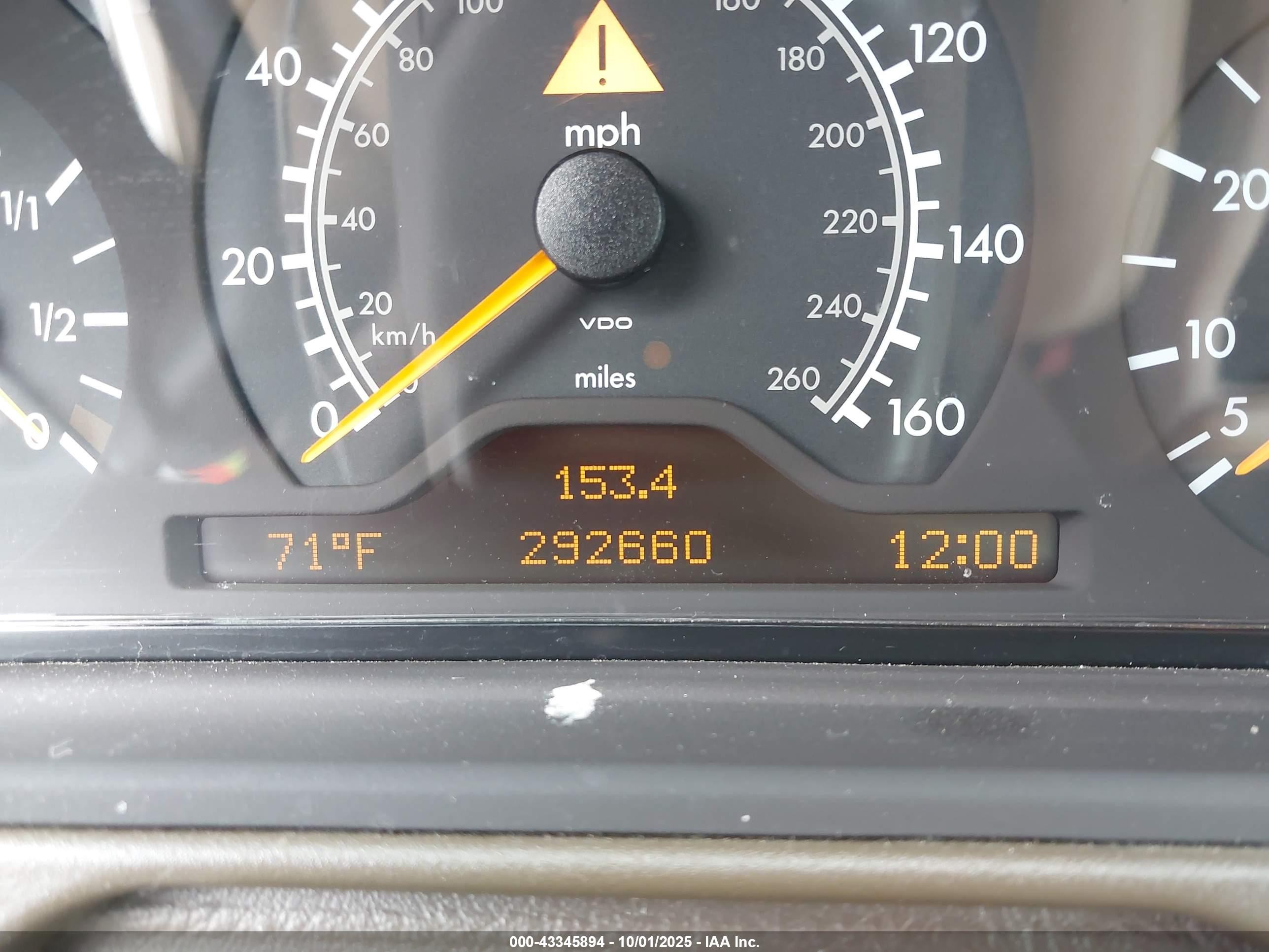 1996 Mercedes-benz E 320 Gold vin: WDBJF55F3TJ019958