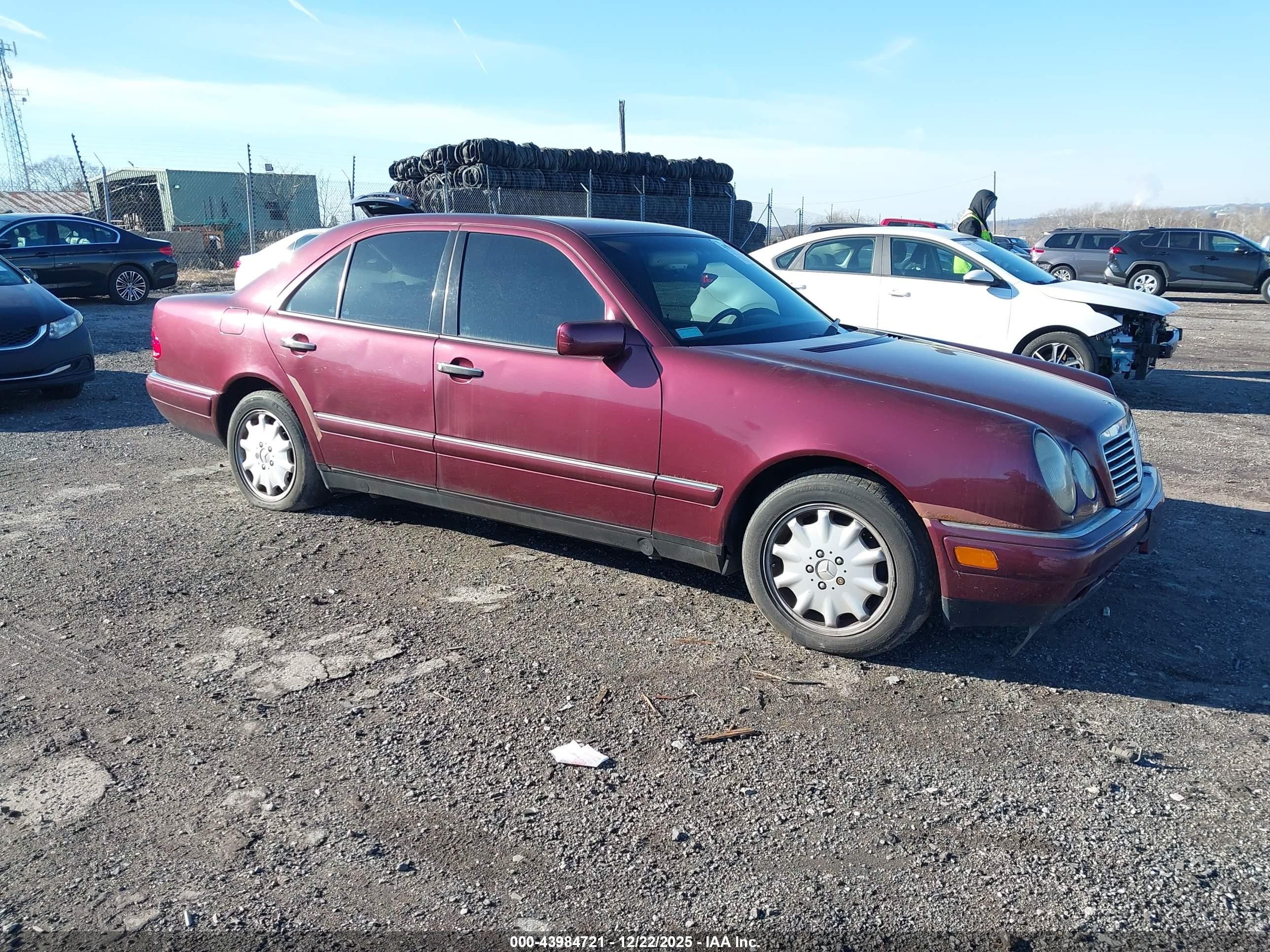 WDBJF55F3VA270823