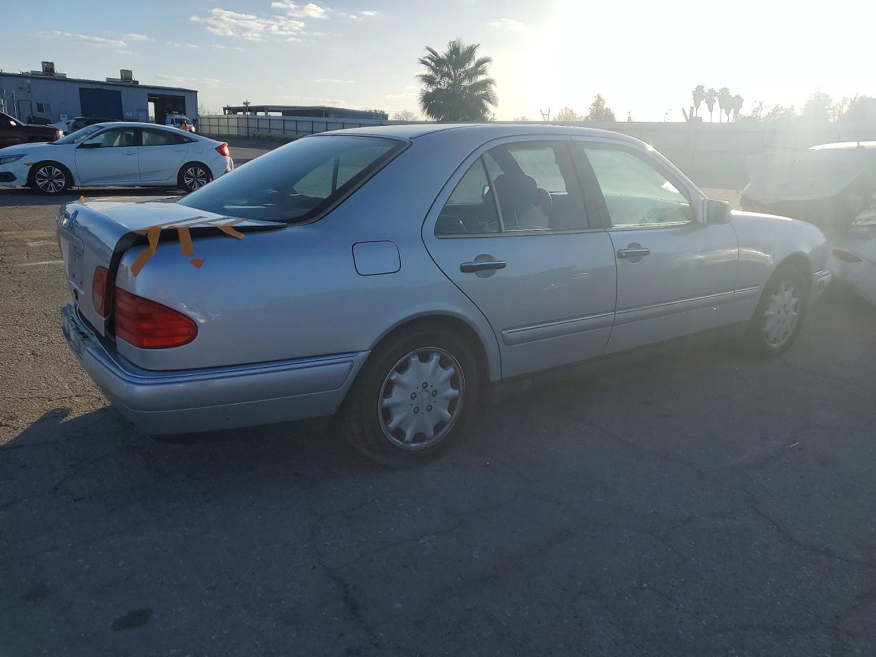 1997 Mercedes-benz E 320 Silver vin: WDBJF55F3VA288786