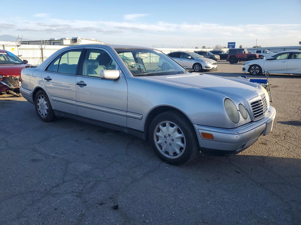 1997 Mercedes-benz E 320 Silver vin: WDBJF55F3VA288786
