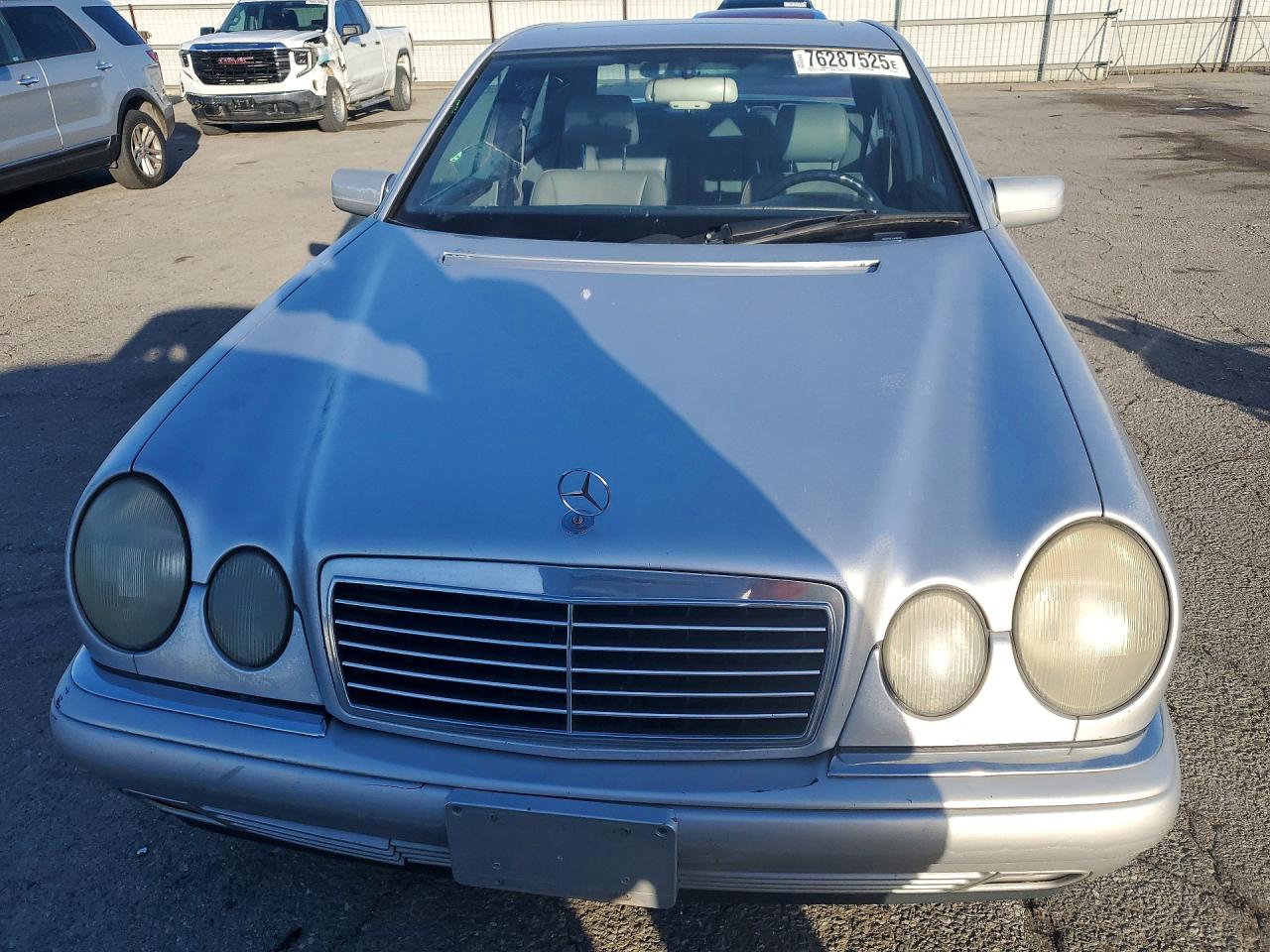 1997 Mercedes-benz E 320 Silver vin: WDBJF55F3VA288786